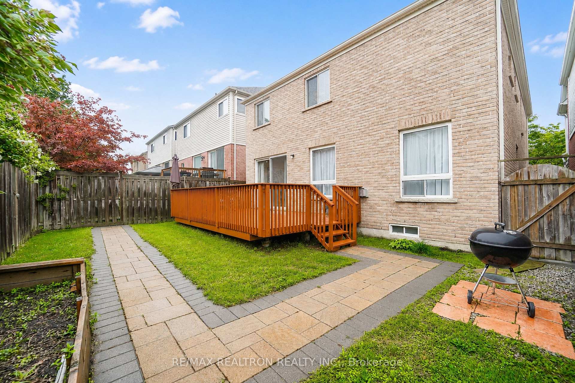Photo 30 of 18 Byram Downs Street, Ajax, Central East — HOMEH