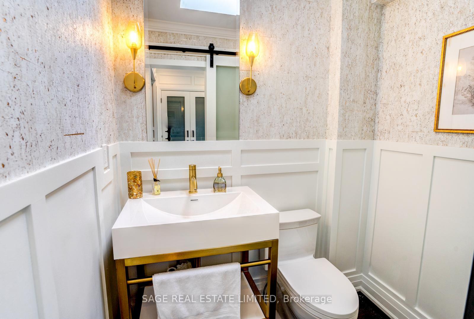 Photo 3 of 156 Craighurst Avenue, Toronto, Lawrence Park South — HOMEH