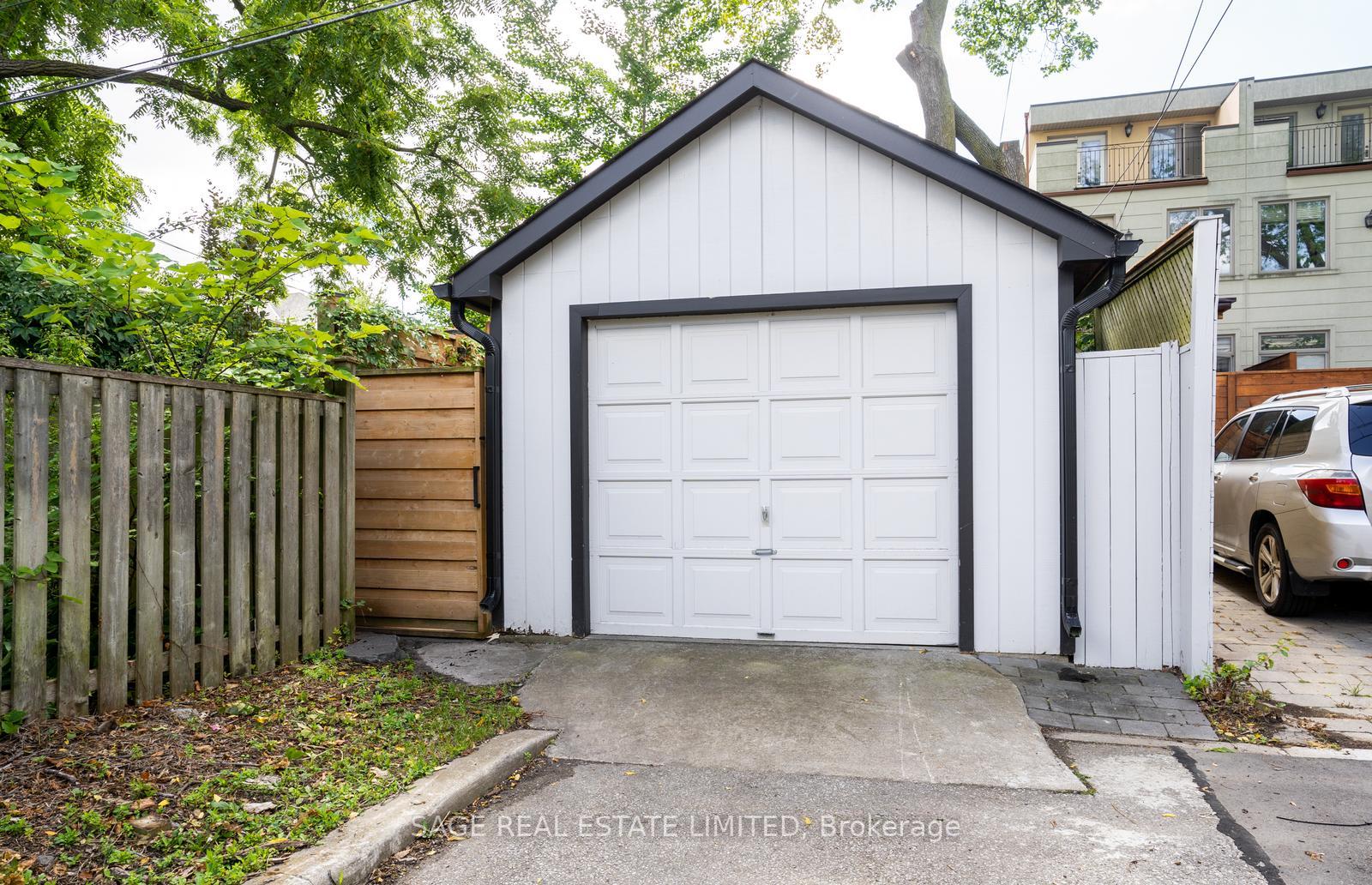 Photo 29 of 156 Craighurst Avenue, Toronto, Lawrence Park South — HOMEH
