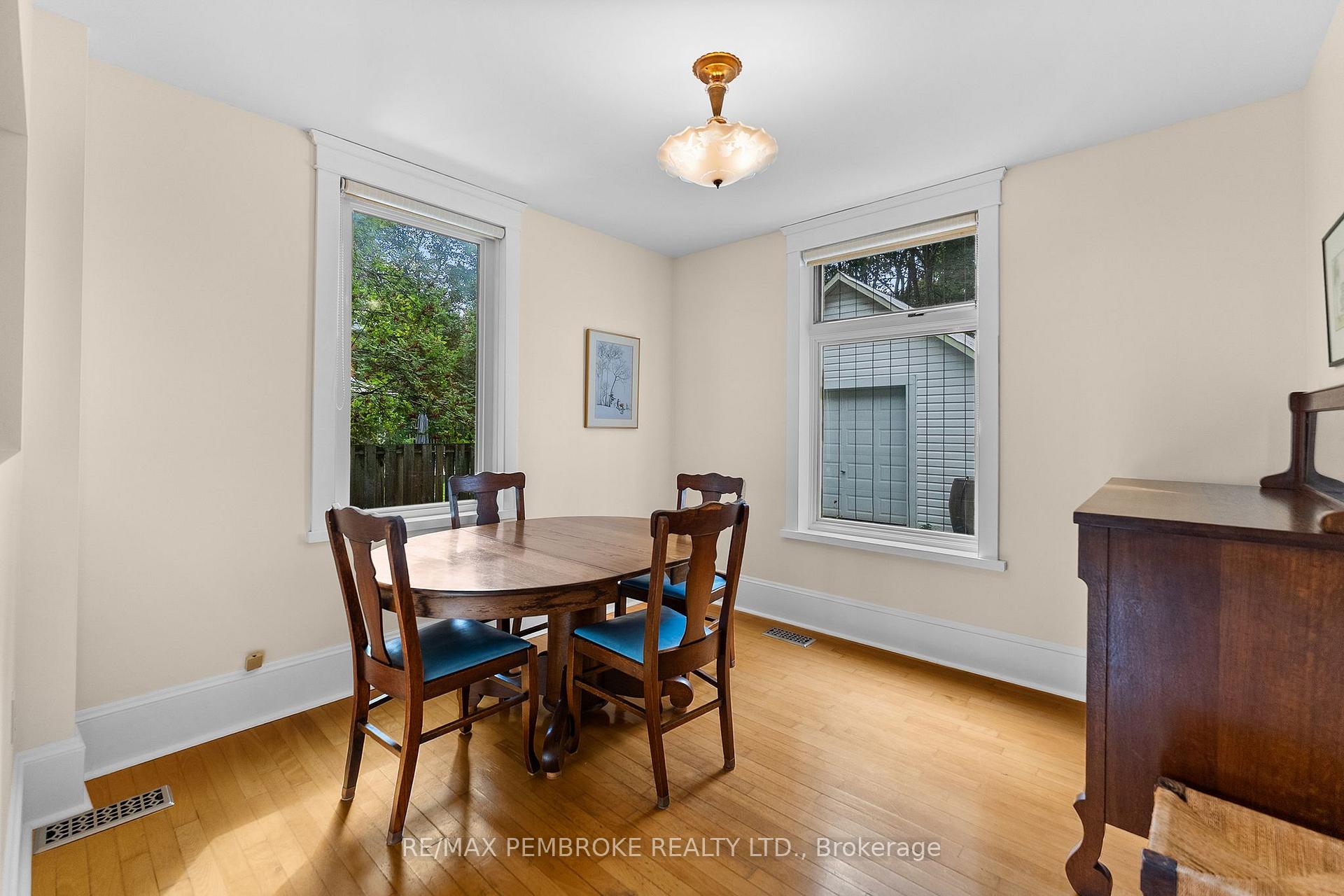 Photo 10 of 348 Esther Street, Pembroke, Pembroke — HOMEH