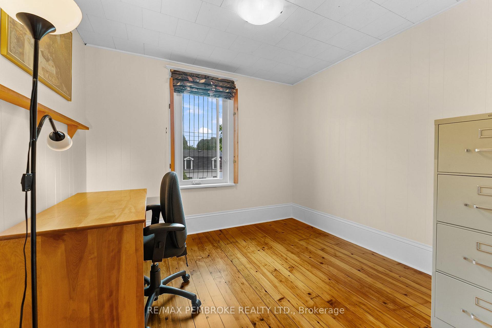 Photo 18 of 348 Esther Street, Pembroke, Pembroke — HOMEH