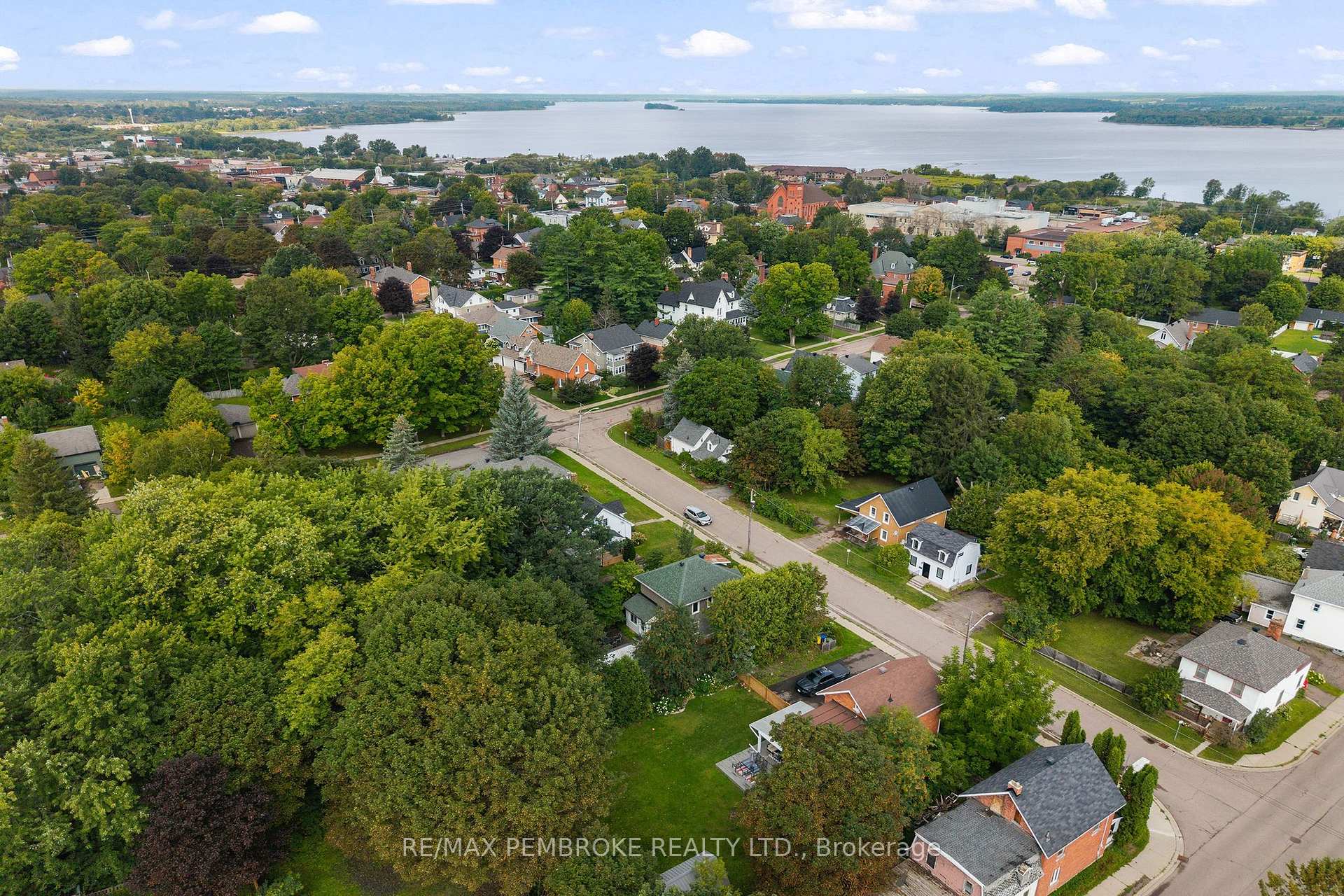 Photo 29 of 348 Esther Street, Pembroke, Pembroke — HOMEH