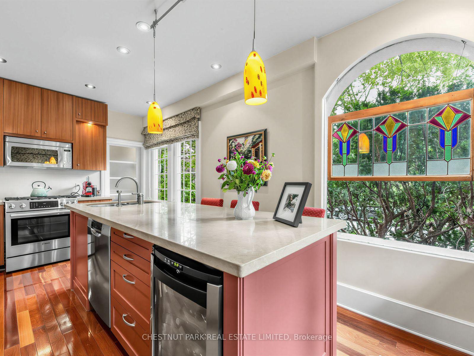 Photo 12 of 28 Clifton Road, Toronto, Rosedale-Moore Park — HOMEH