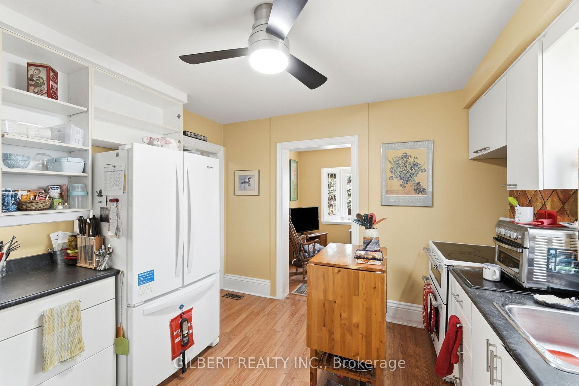 Photo 6 of 367 Charlton Avenue W, Hamilton, Kirkendall — HOMEH