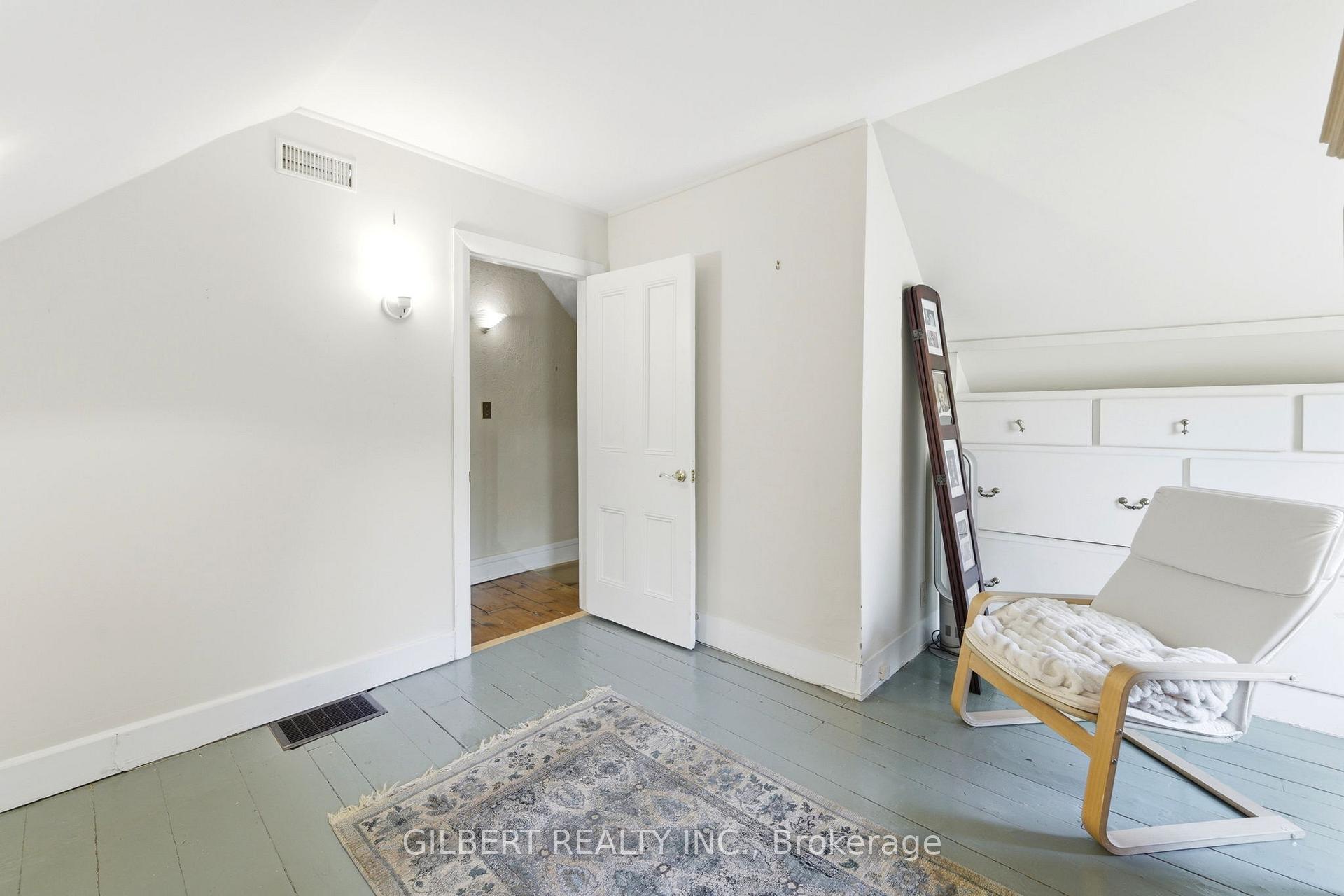Photo 13 of 367 Charlton Avenue W, Hamilton, Kirkendall — HOMEH