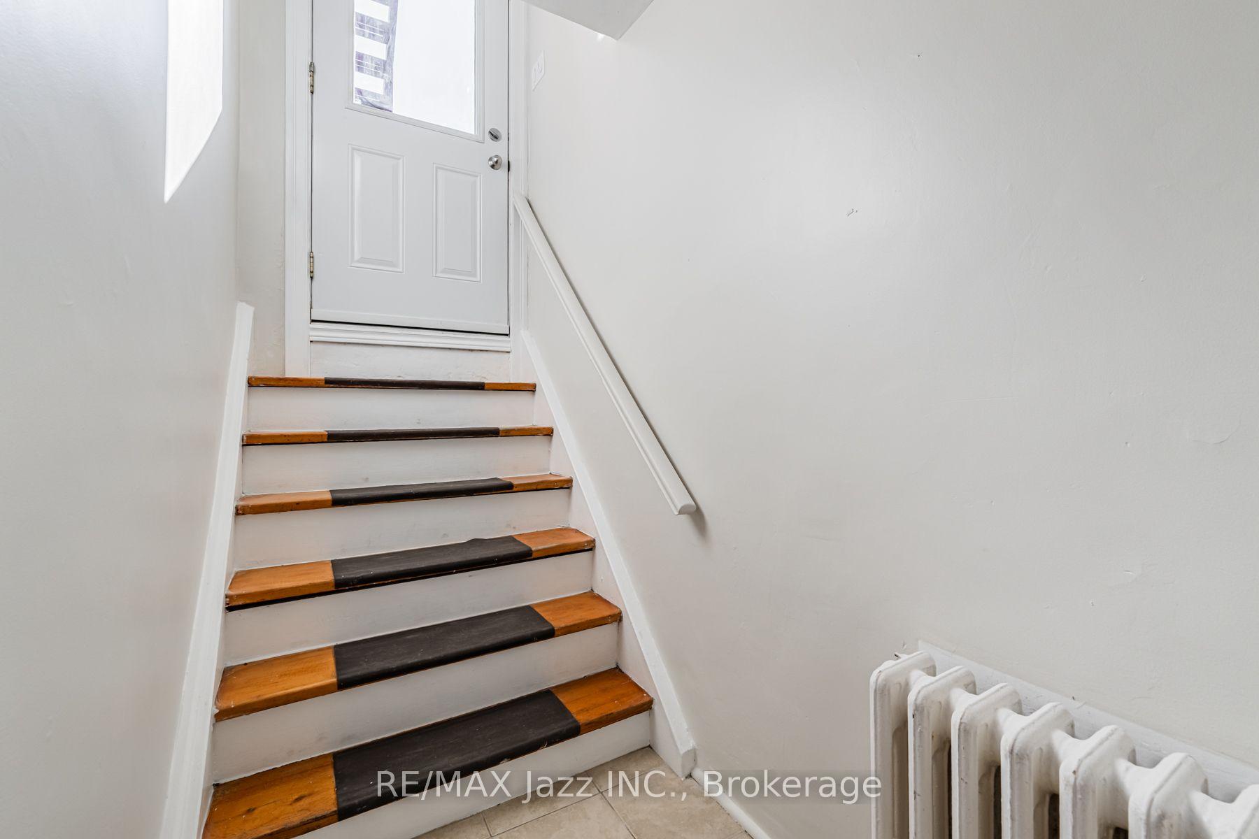 Photo 6 of Unit 1, 65 Aberdeen Street, Oshawa, O'Neill — HOMEH
