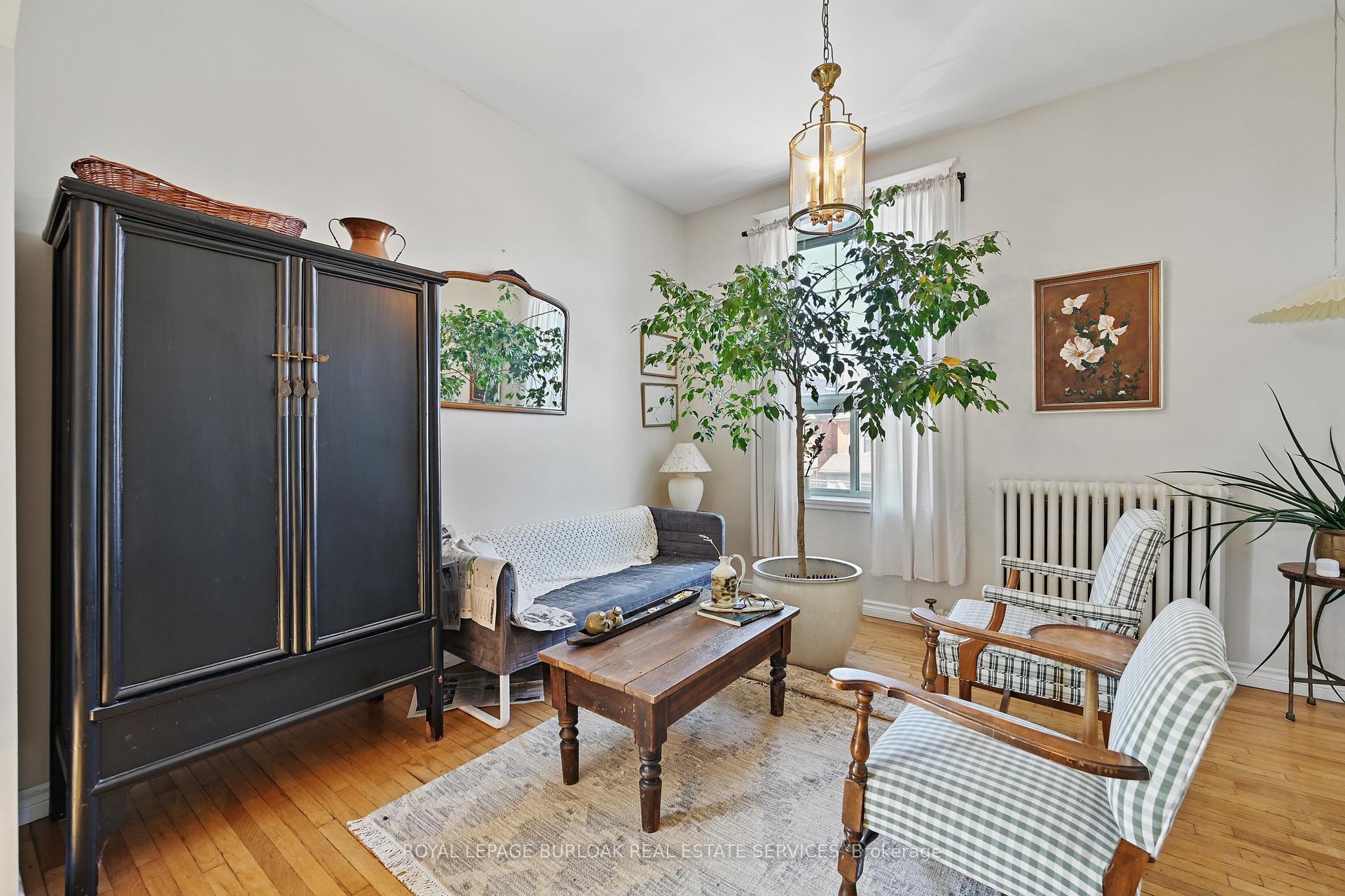 Photo 4 of 55 Barton Street W, Hamilton, Central — HOMEH