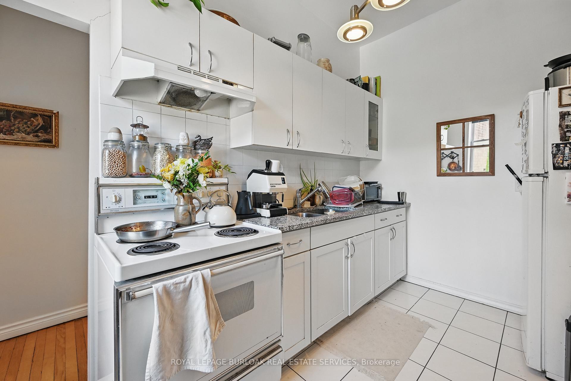 Photo 8 of 55 Barton Street W, Hamilton, Central — HOMEH