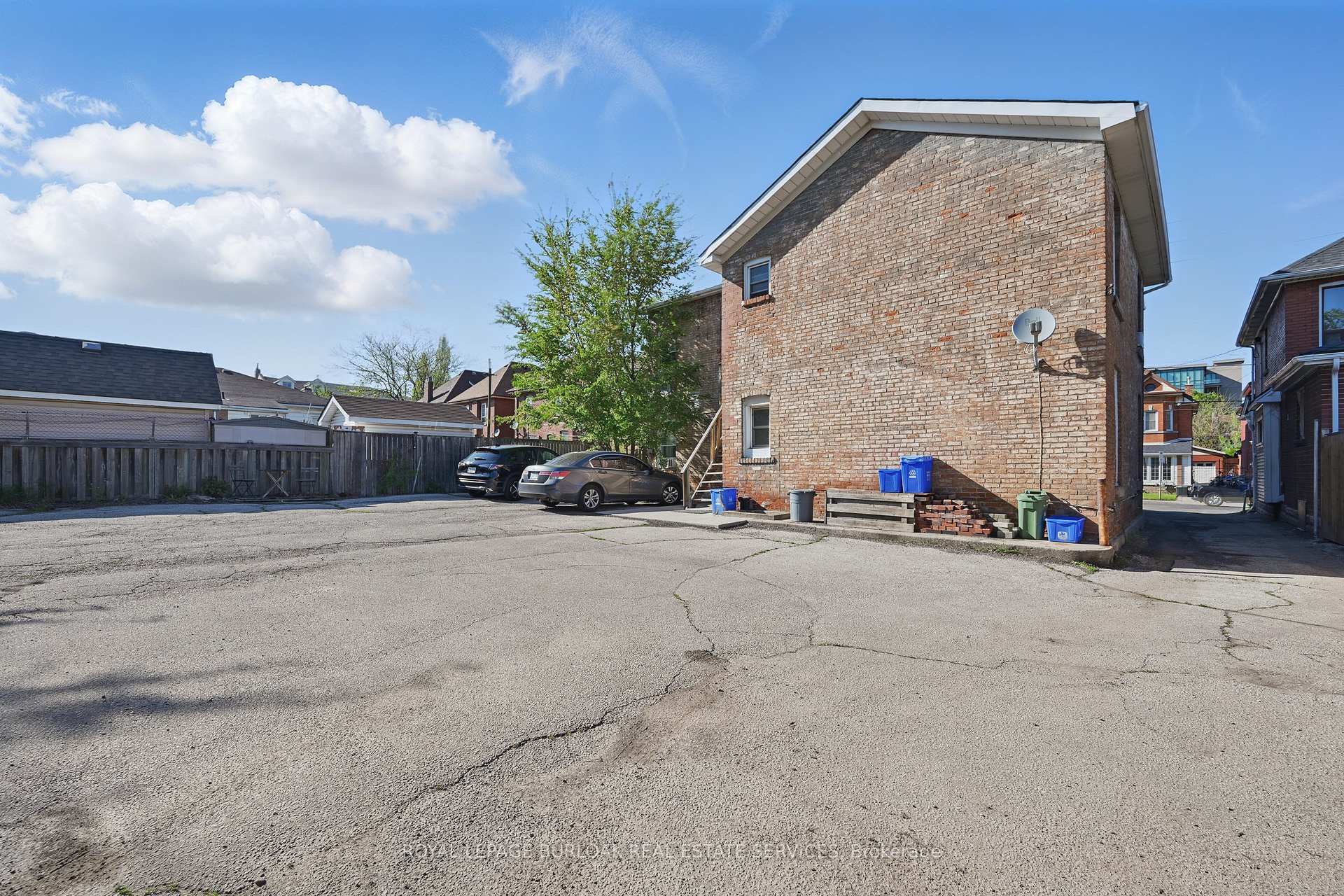 Photo 25 of 55 Barton Street W, Hamilton, Central — HOMEH