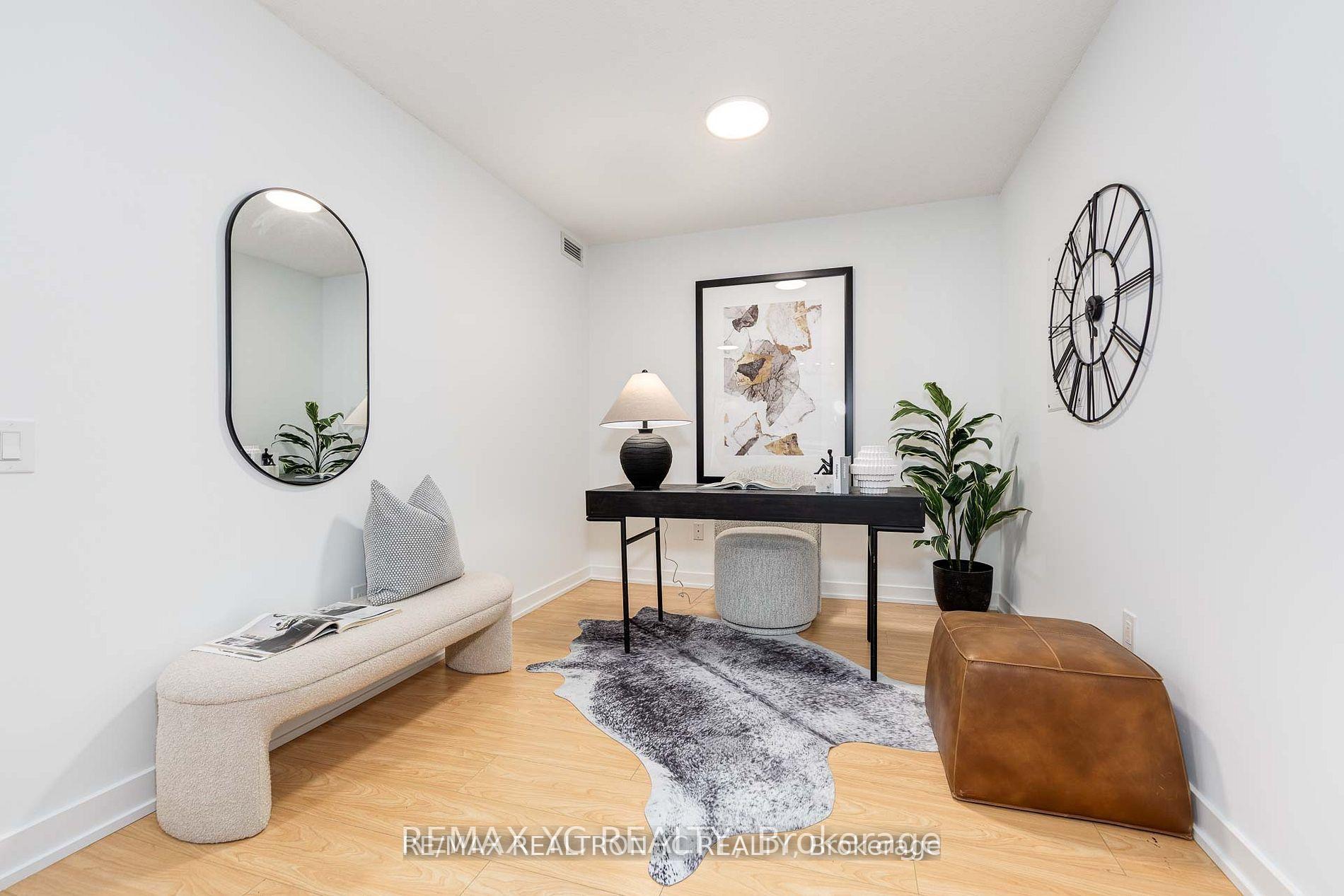 Photo 3 of Unit 710, 121 Mcmahon Drive, North York, Bayview Village — HOMEH