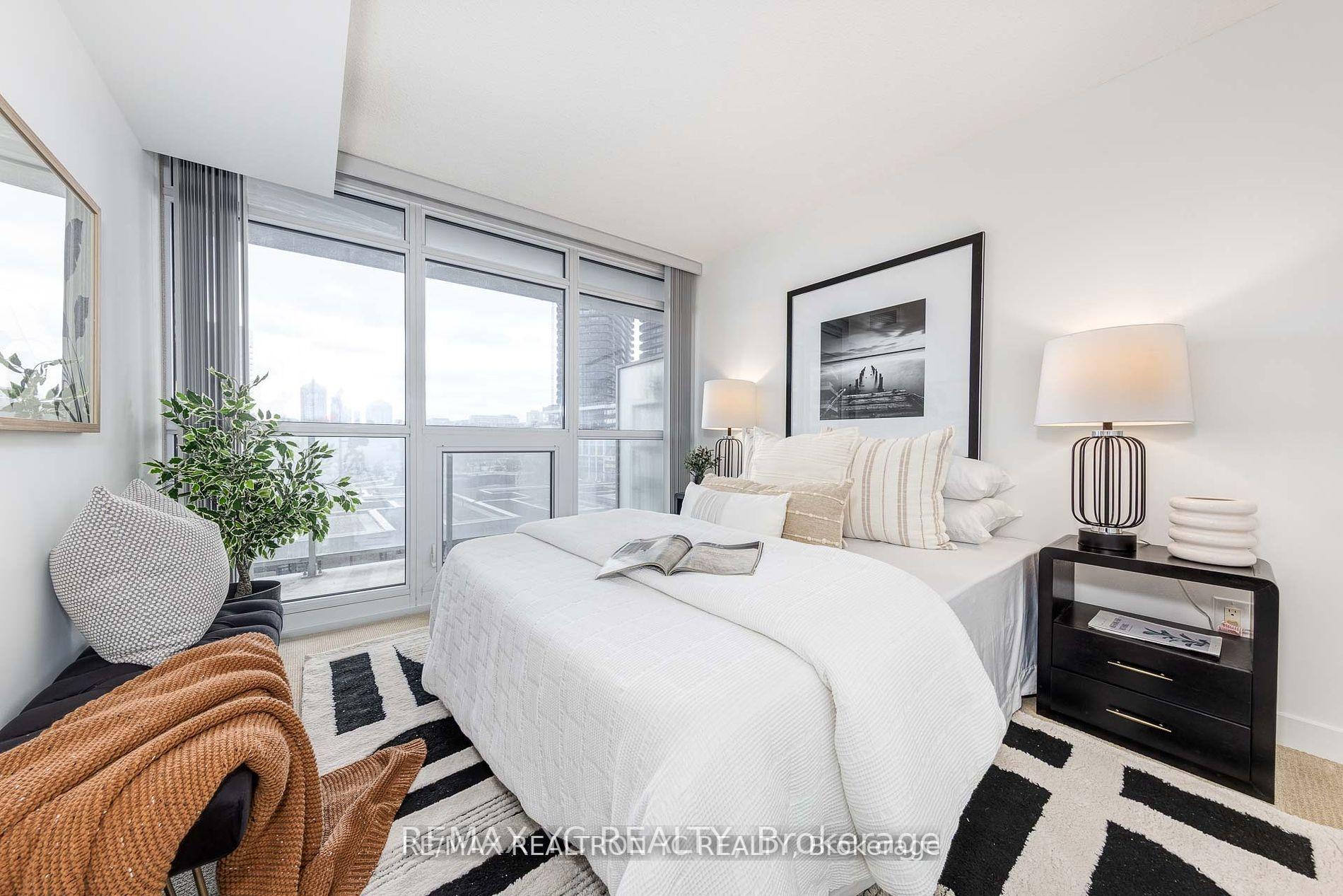 Photo 18 of Unit 710, 121 Mcmahon Drive, North York, Bayview Village — HOMEH