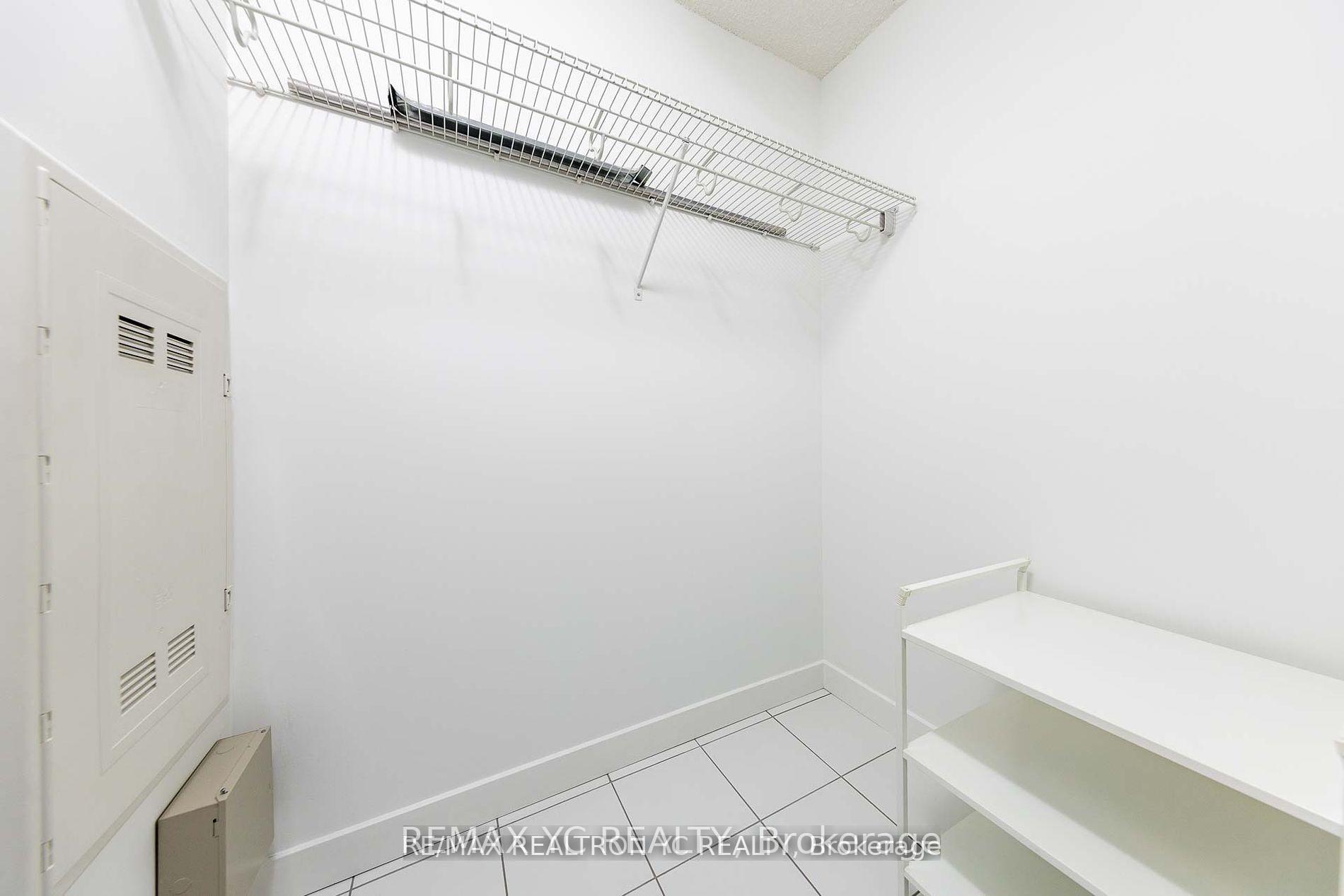 Photo 21 of Unit 710, 121 Mcmahon Drive, North York, Bayview Village — HOMEH