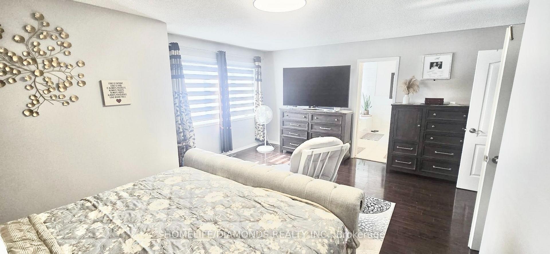 Photo 13 of 186 Fernforest Drive, Brampton, Sandringham-Wellington — HOMEH