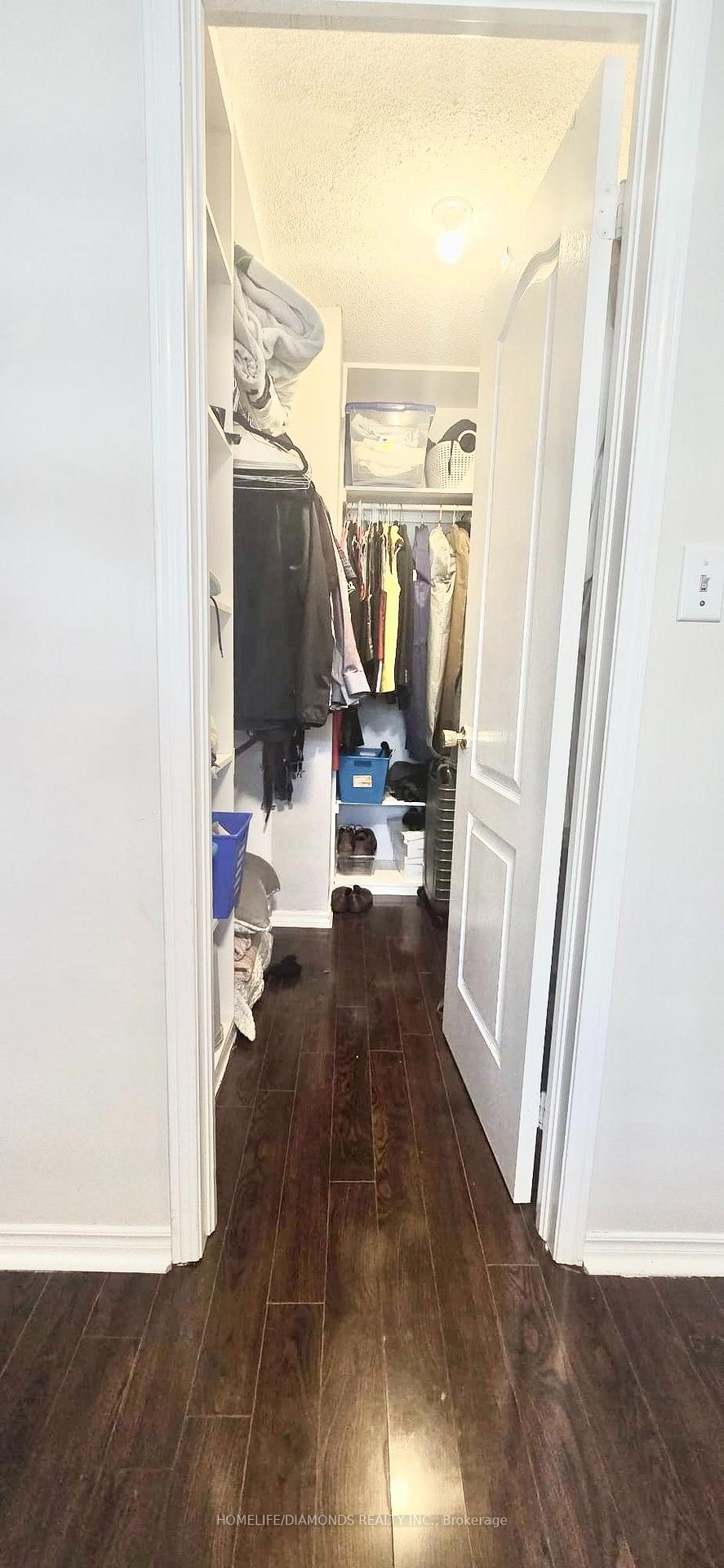 Photo 14 of 186 Fernforest Drive, Brampton, Sandringham-Wellington — HOMEH