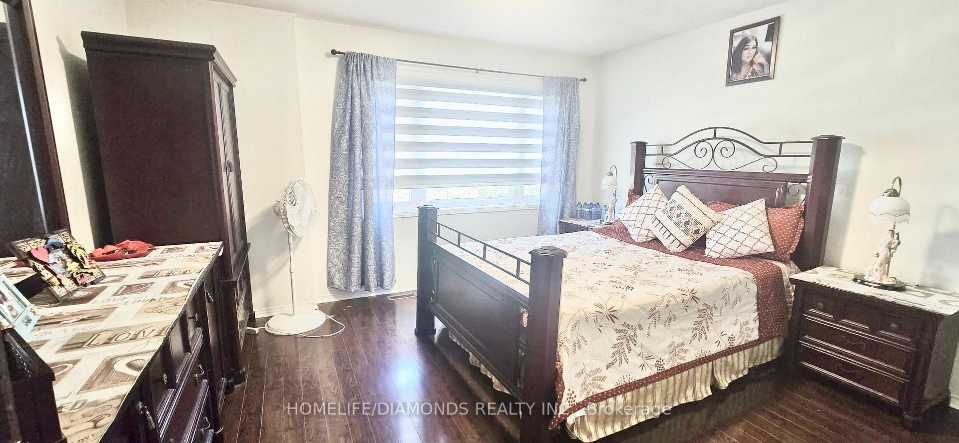 Photo 17 of 186 Fernforest Drive, Brampton, Sandringham-Wellington — HOMEH