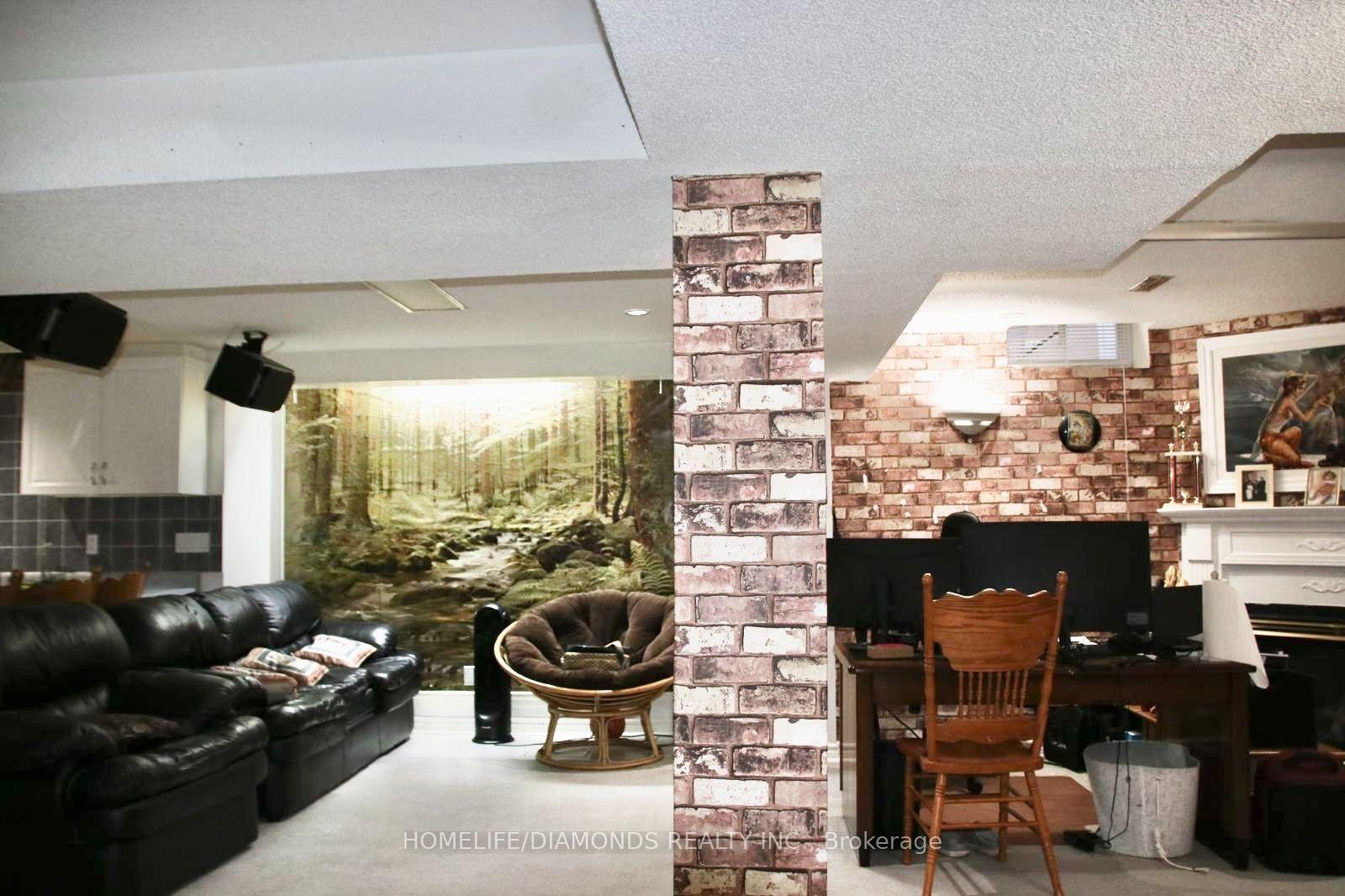 Photo 26 of 186 Fernforest Drive, Brampton, Sandringham-Wellington — HOMEH