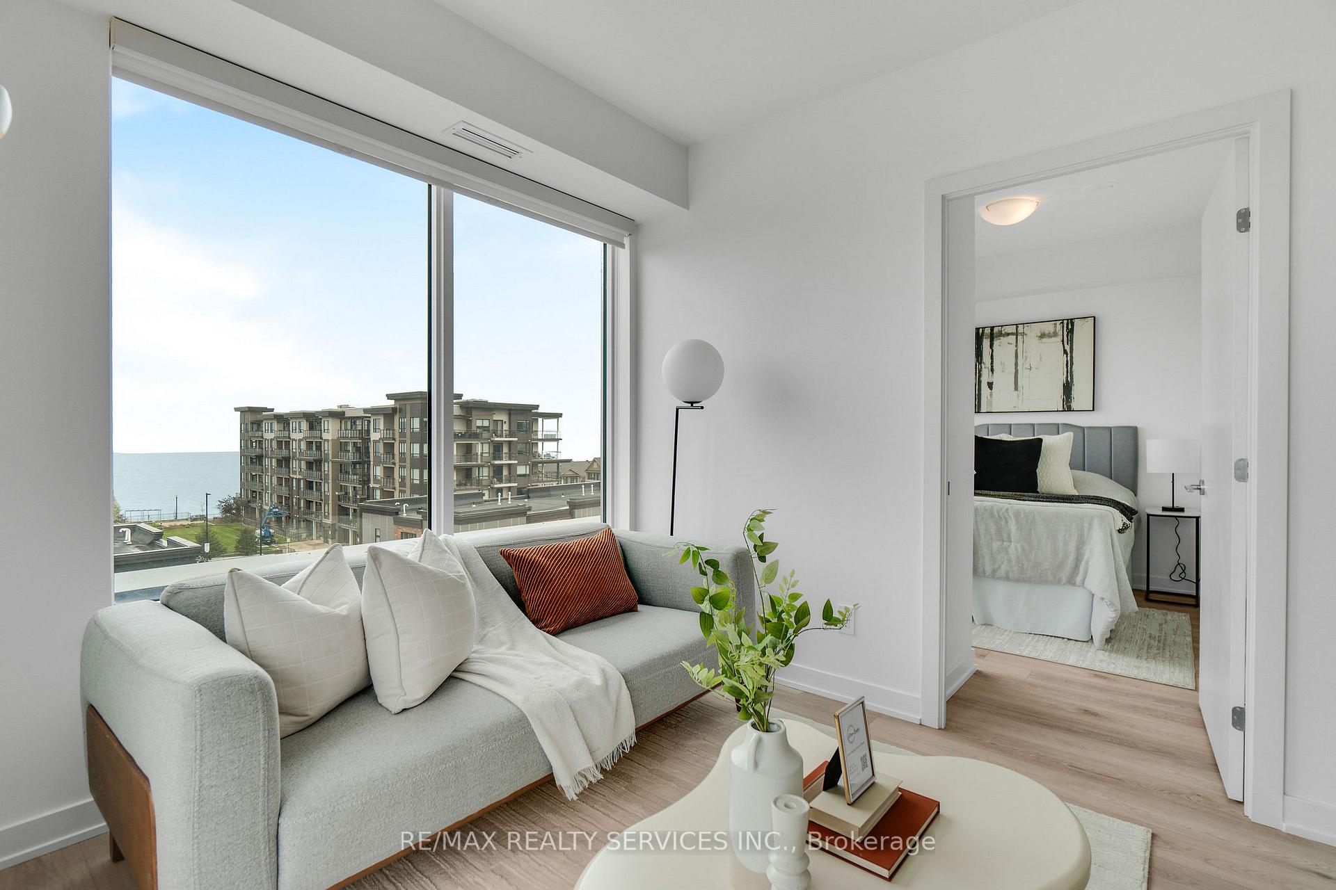 Photo 4 of Unit 505, 385 Winston Road, Grimsby, Grimsby Beach — HOMEH