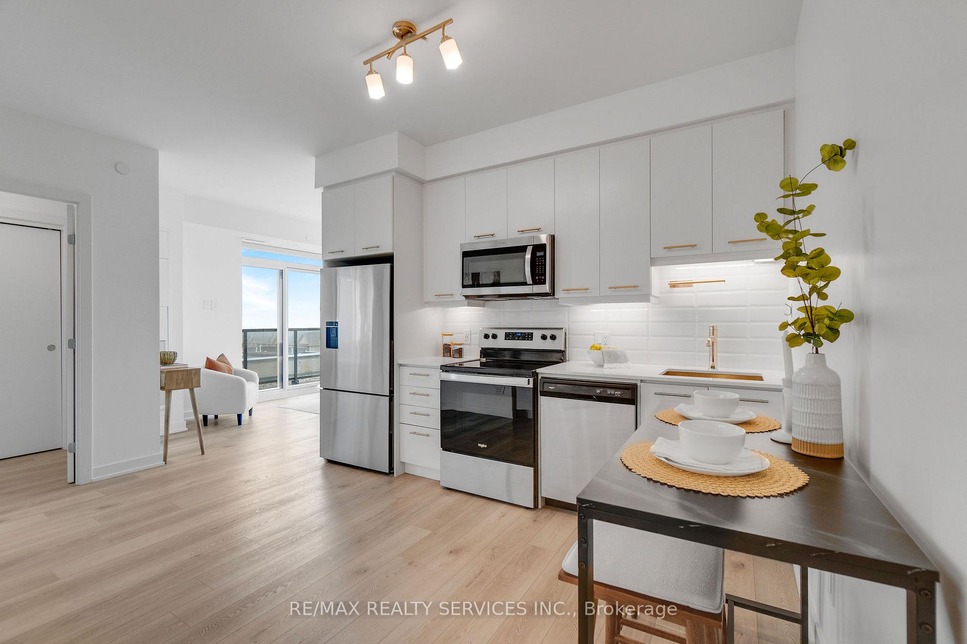 Photo 6 of Unit 505, 385 Winston Road, Grimsby, Grimsby Beach — HOMEH