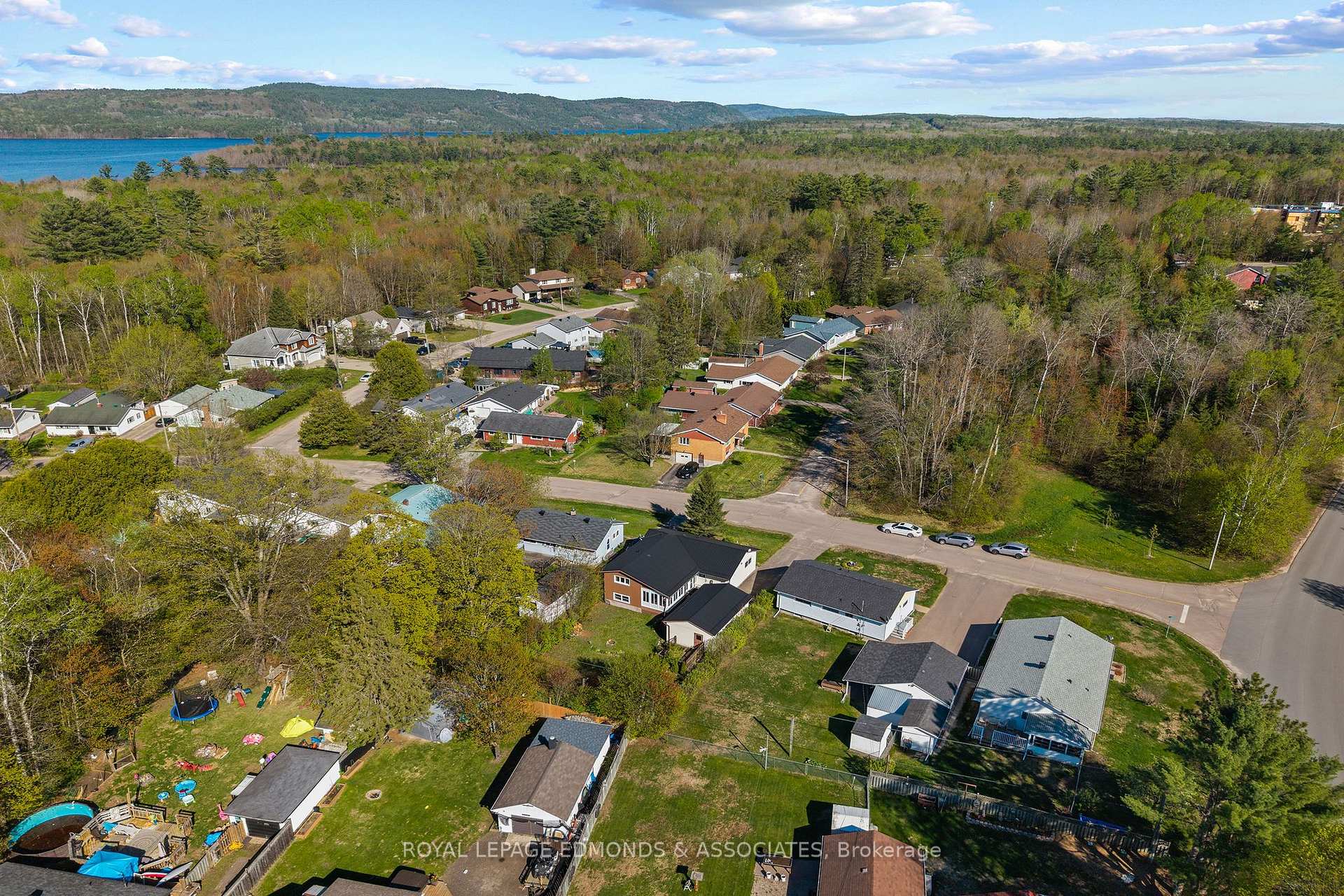 Photo 48 of 5 Lasalle Drive, Deep River, Deep River — HOMEH