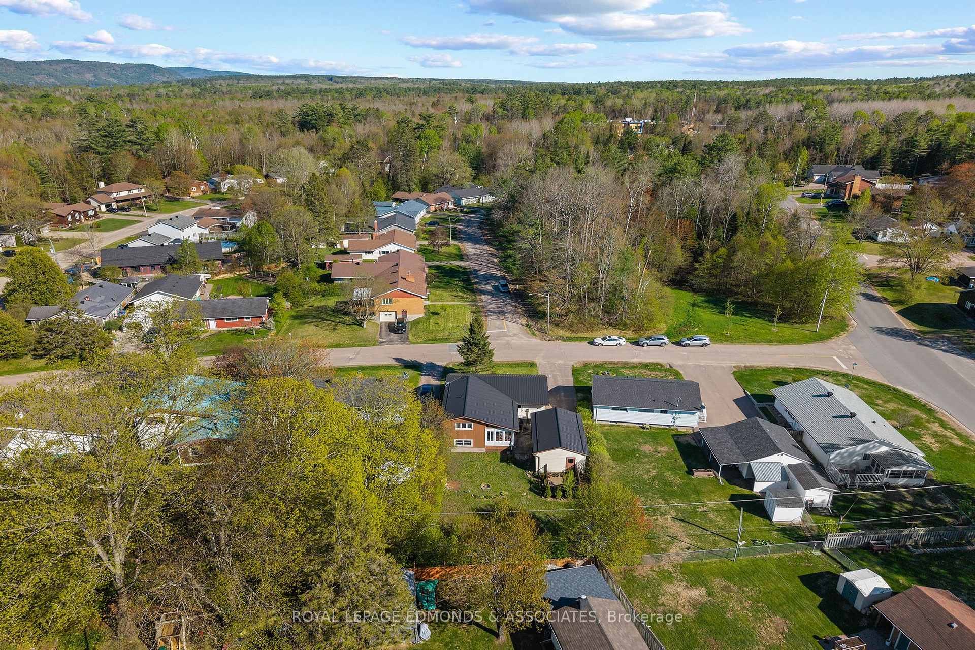 Photo 49 of 5 Lasalle Drive, Deep River, Deep River — HOMEH