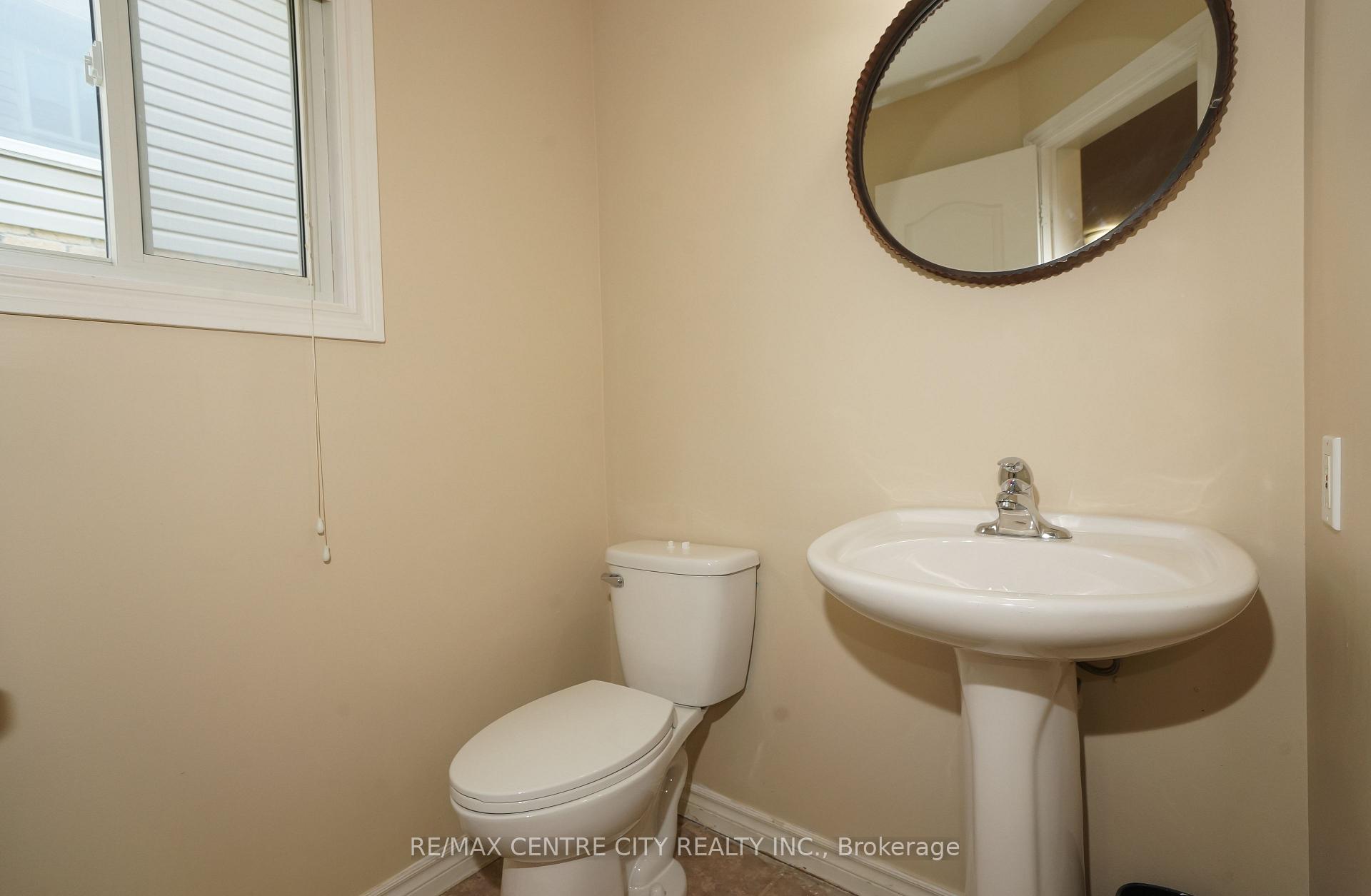 Photo 30 of 742 Marigold Street, London, North C — HOMEH