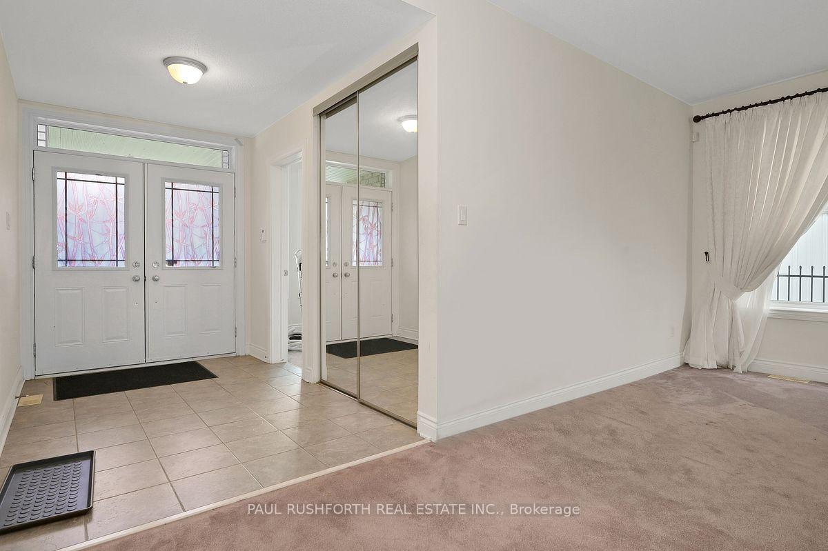 Photo 4 of 446 Frank Cauley Way, Ottawa, Avalon East — HOMEH