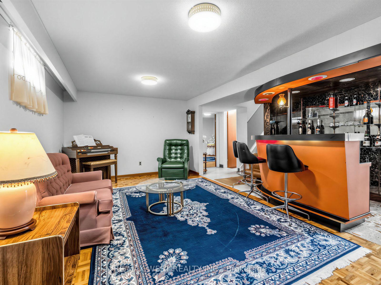 Photo 27 of 407 Brimorton Drive, Scarborough, Woburn — HOMEH