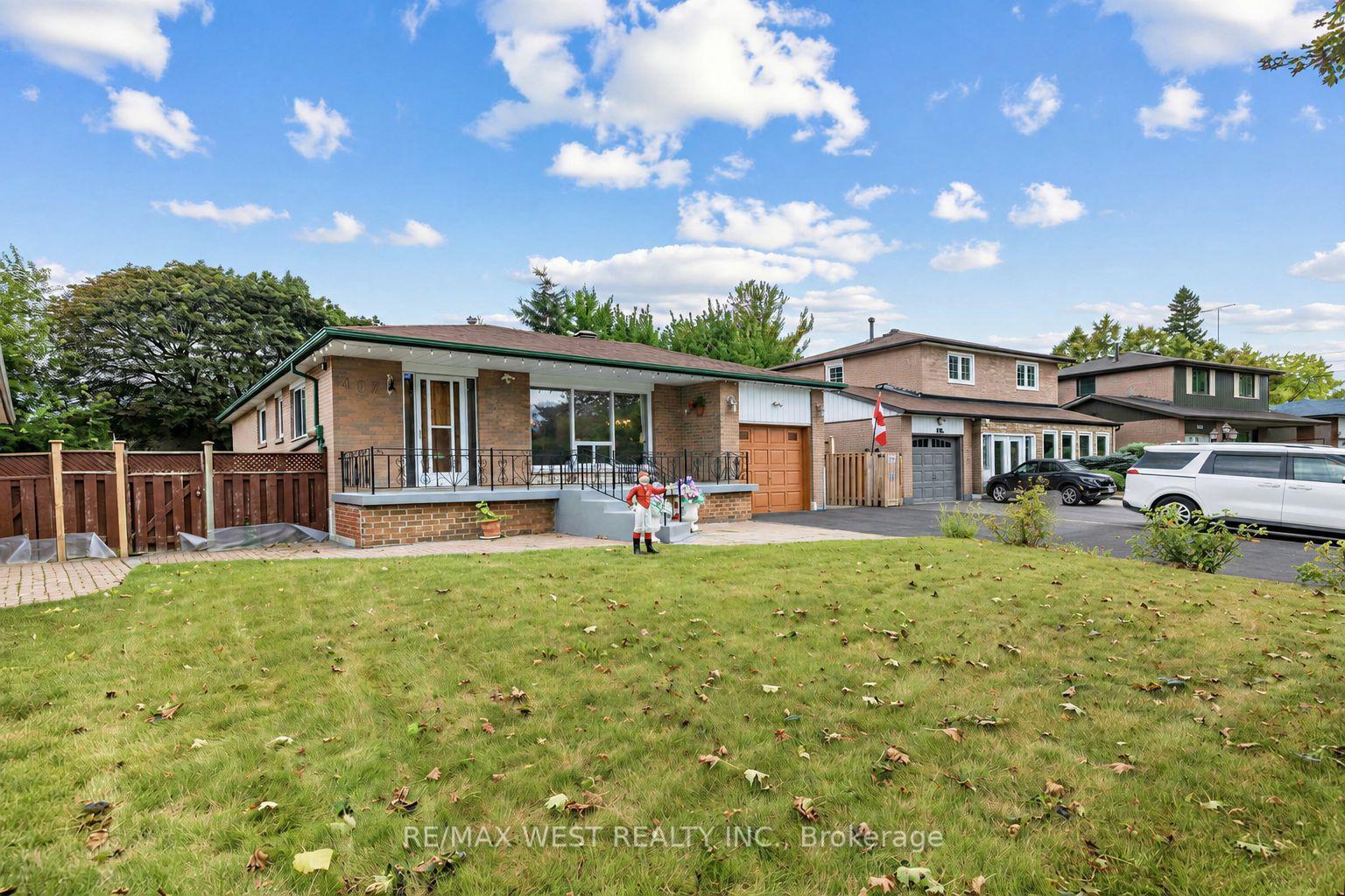 Photo 37 of 407 Brimorton Drive, Scarborough, Woburn — HOMEH