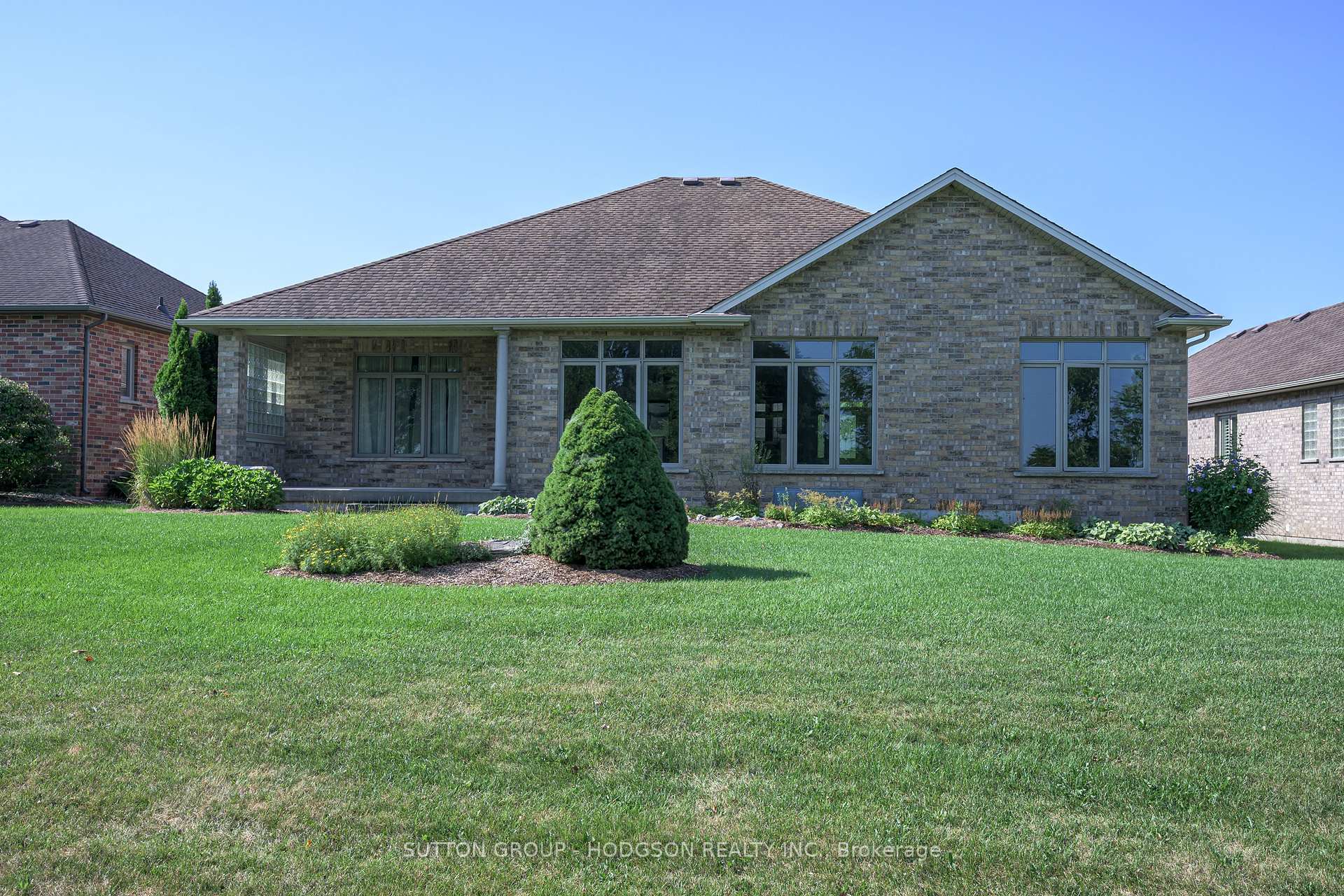 Photo 4 of 2304 Jack Nash Drive, London, South A — HOMEH