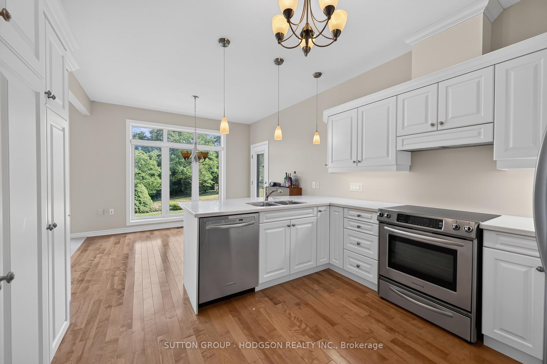 Photo 10 of 2304 Jack Nash Drive, London, South A — HOMEH