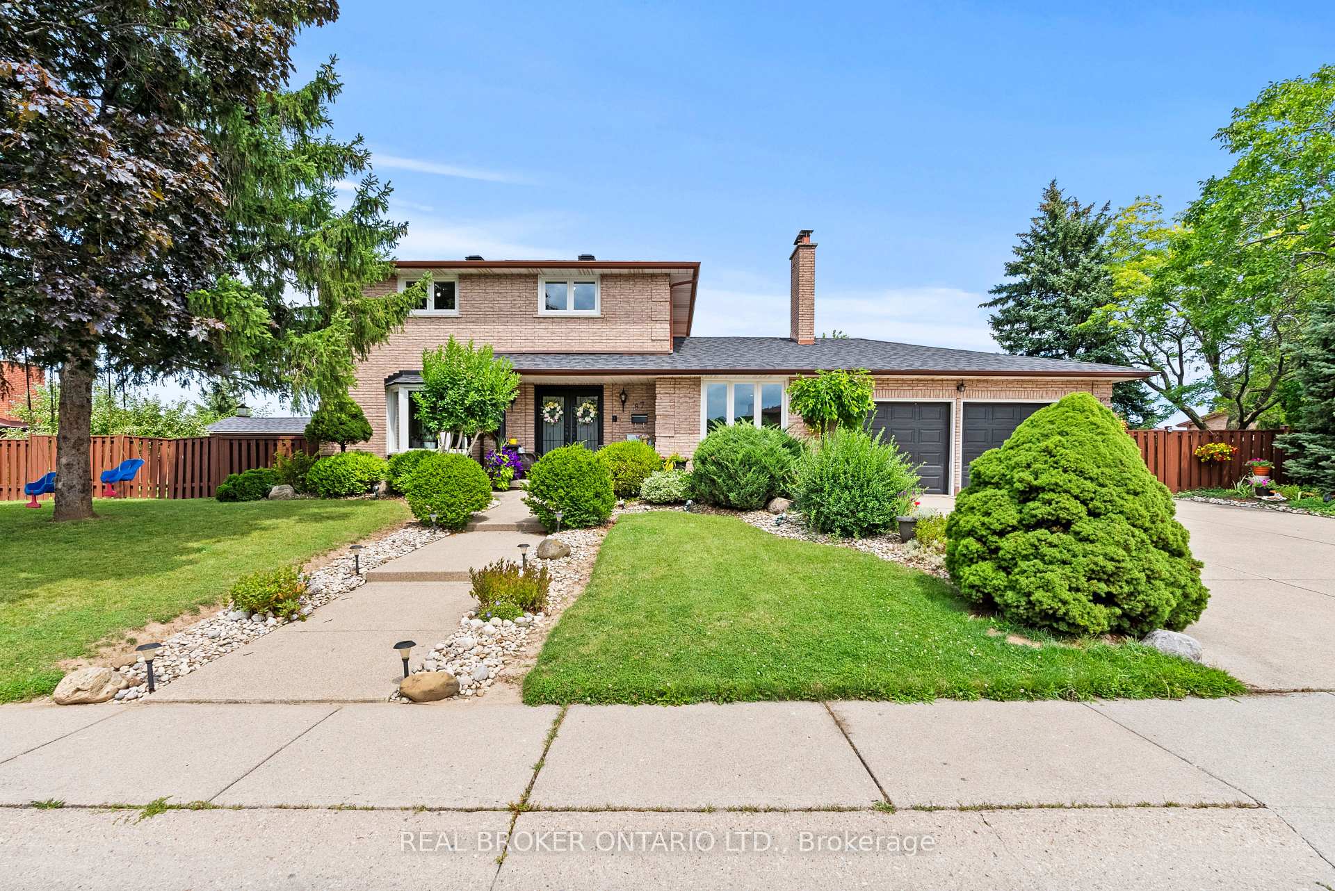 Photo 3 of 87 Monte Drive, Hamilton, Gershome — HOMEH