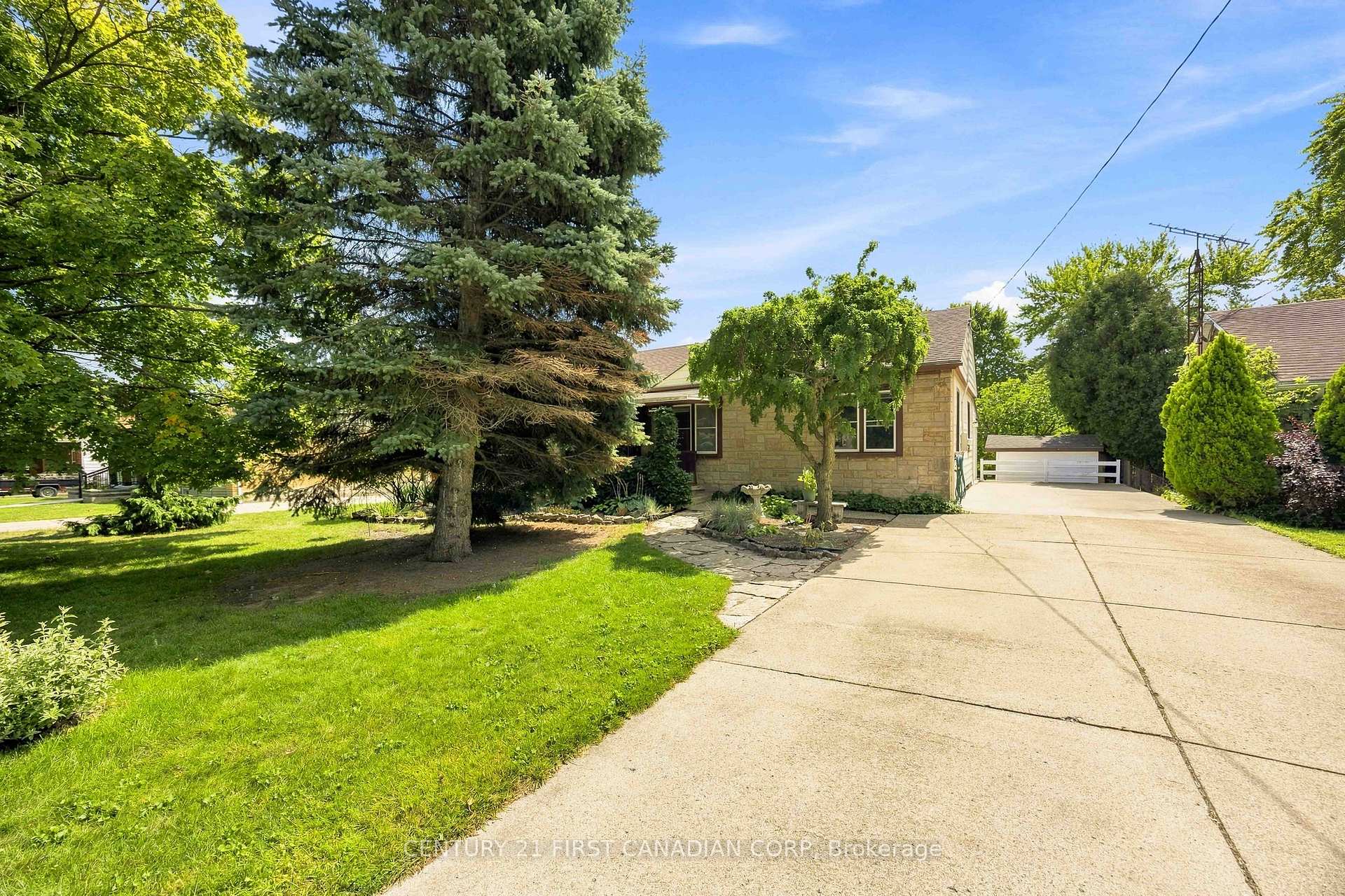 Photo of 1027 London Road