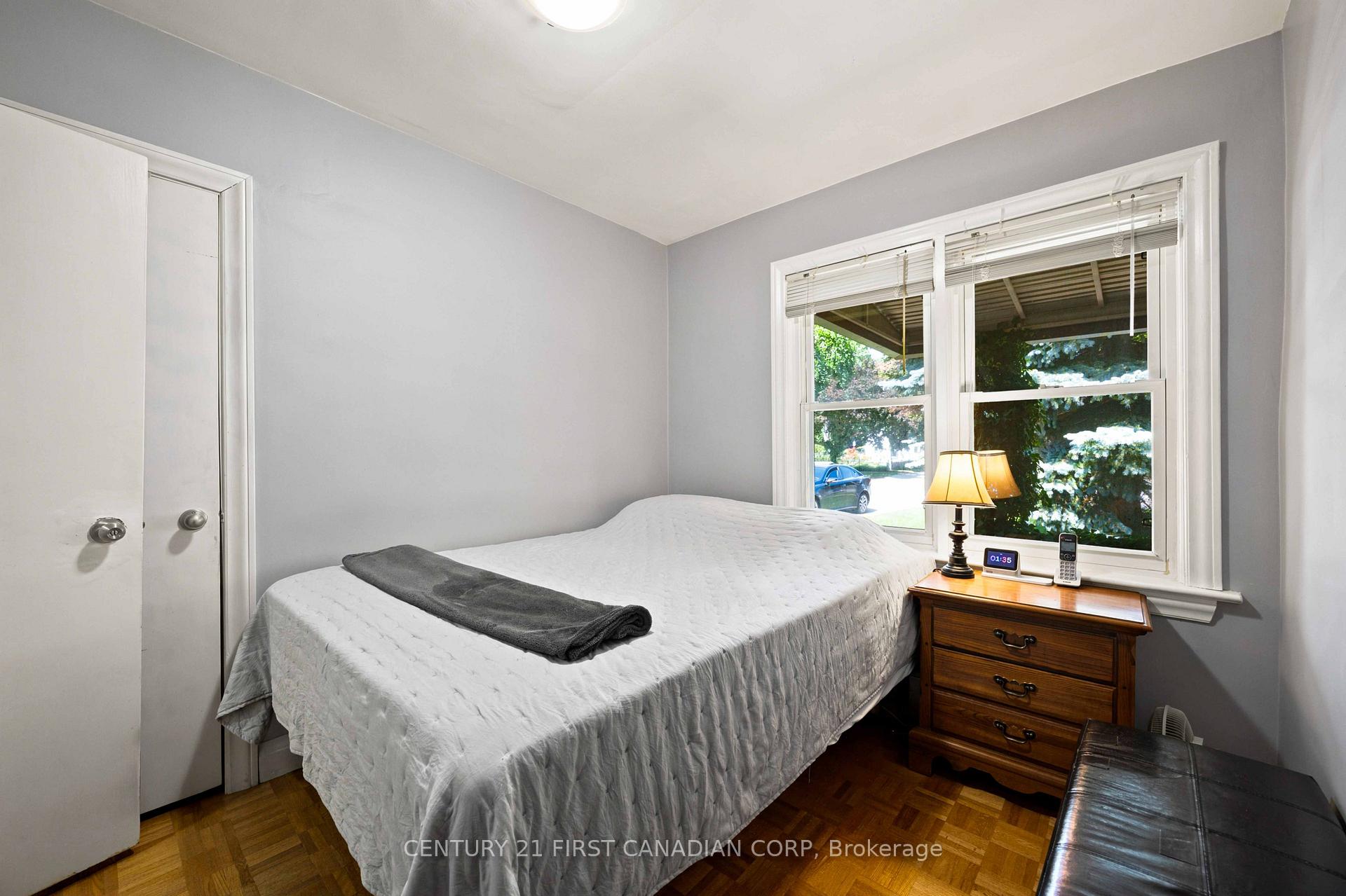 Photo 16 of 1027 London Road, Sarnia — HOMEH