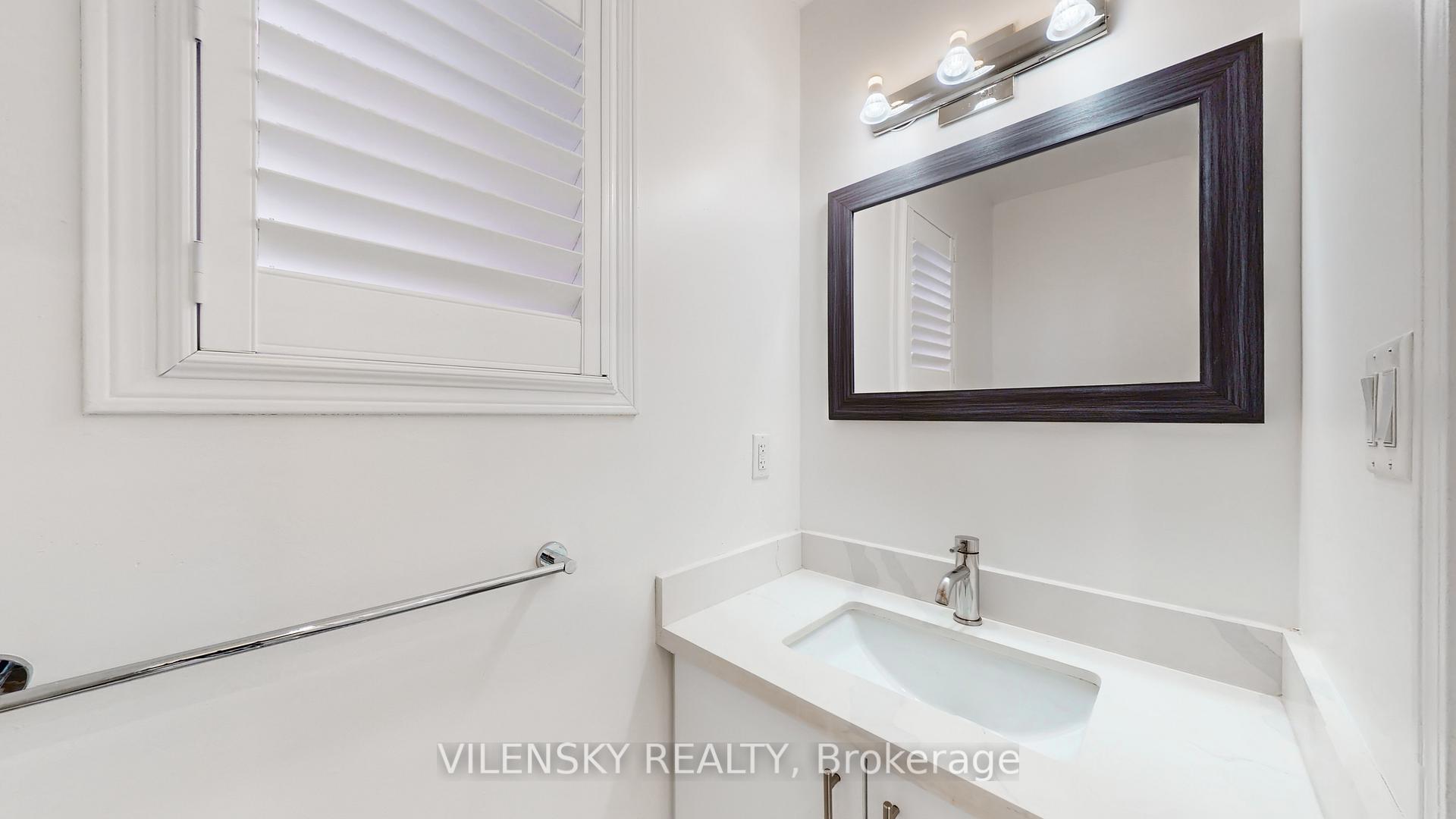 Photo 4 of 26 Coast Avenue, Vaughan, Vellore Village — HOMEH