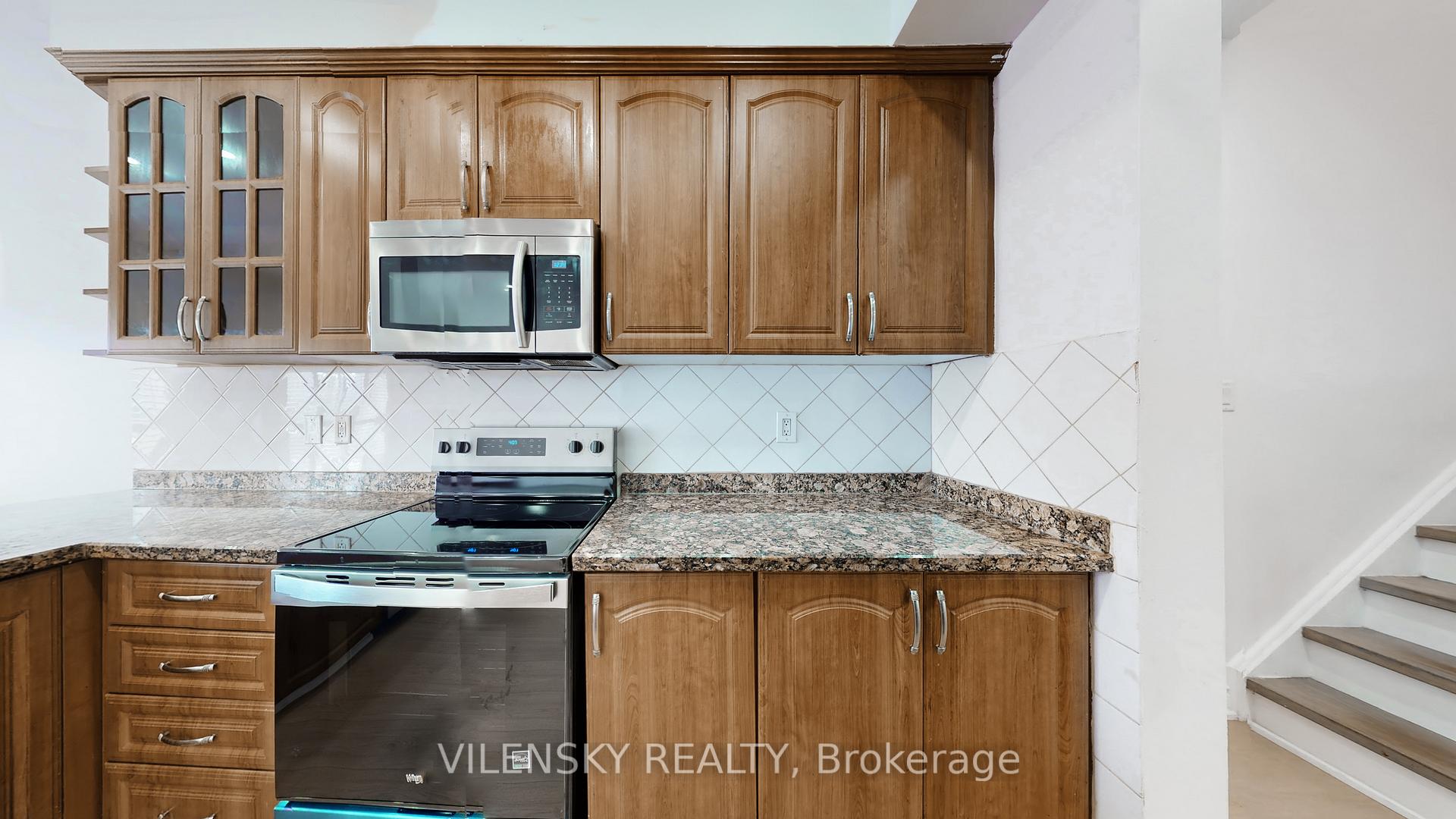 Photo 9 of 26 Coast Avenue, Vaughan, Vellore Village — HOMEH