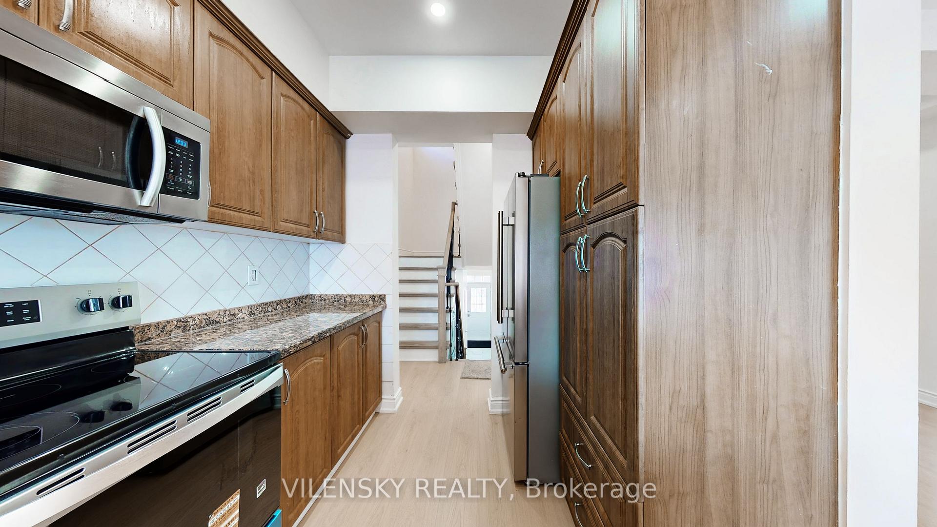 Photo 10 of 26 Coast Avenue, Vaughan, Vellore Village — HOMEH