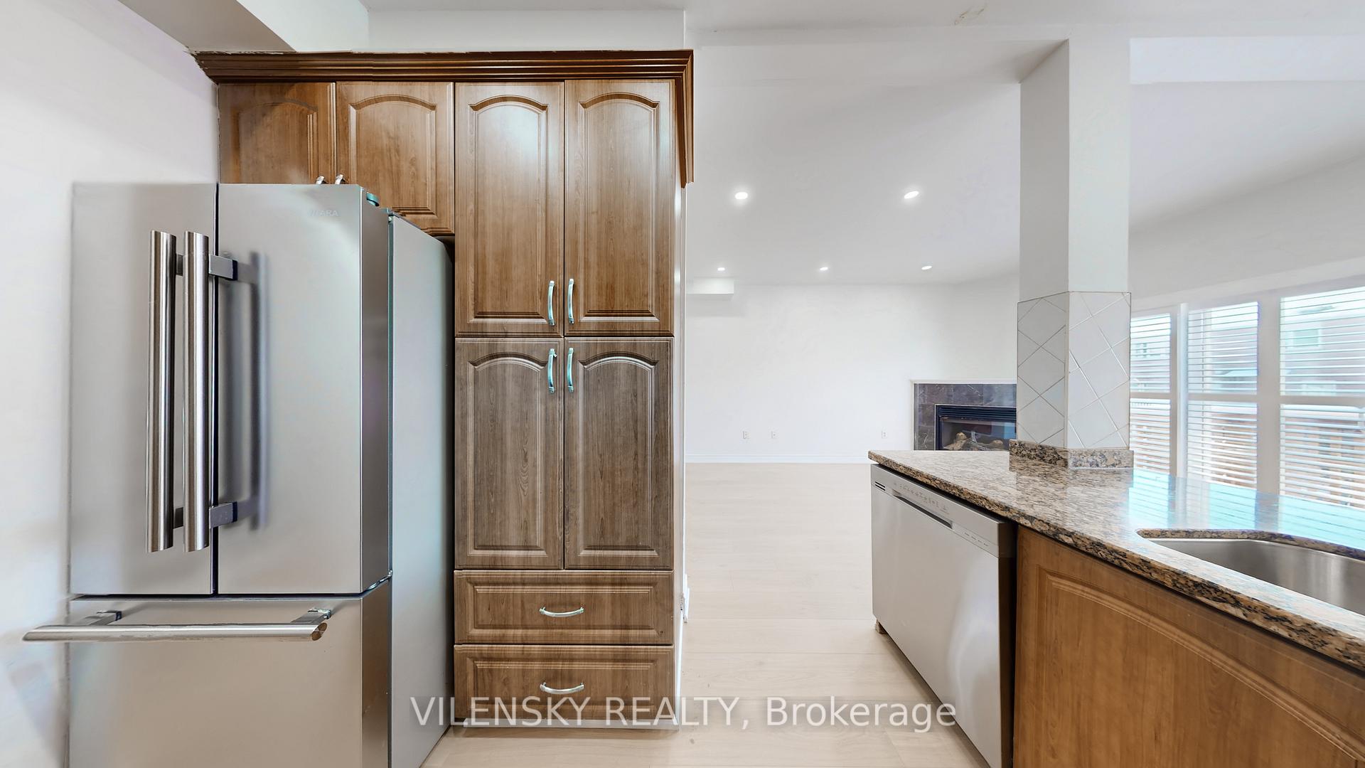 Photo 11 of 26 Coast Avenue, Vaughan, Vellore Village — HOMEH