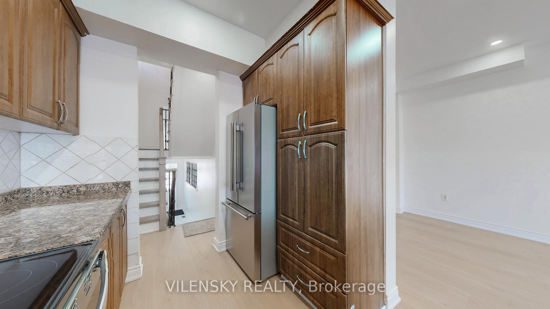 Photo 12 of 26 Coast Avenue, Vaughan, Vellore Village — HOMEH