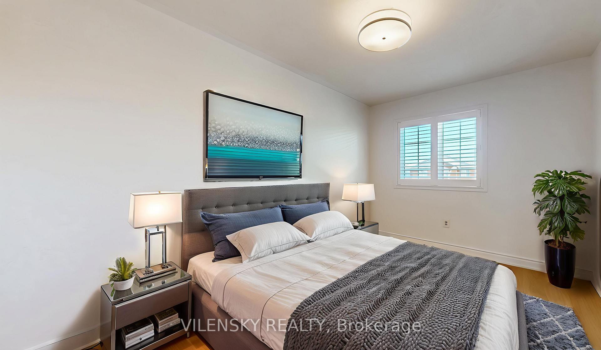 Photo 18 of 26 Coast Avenue, Vaughan, Vellore Village — HOMEH