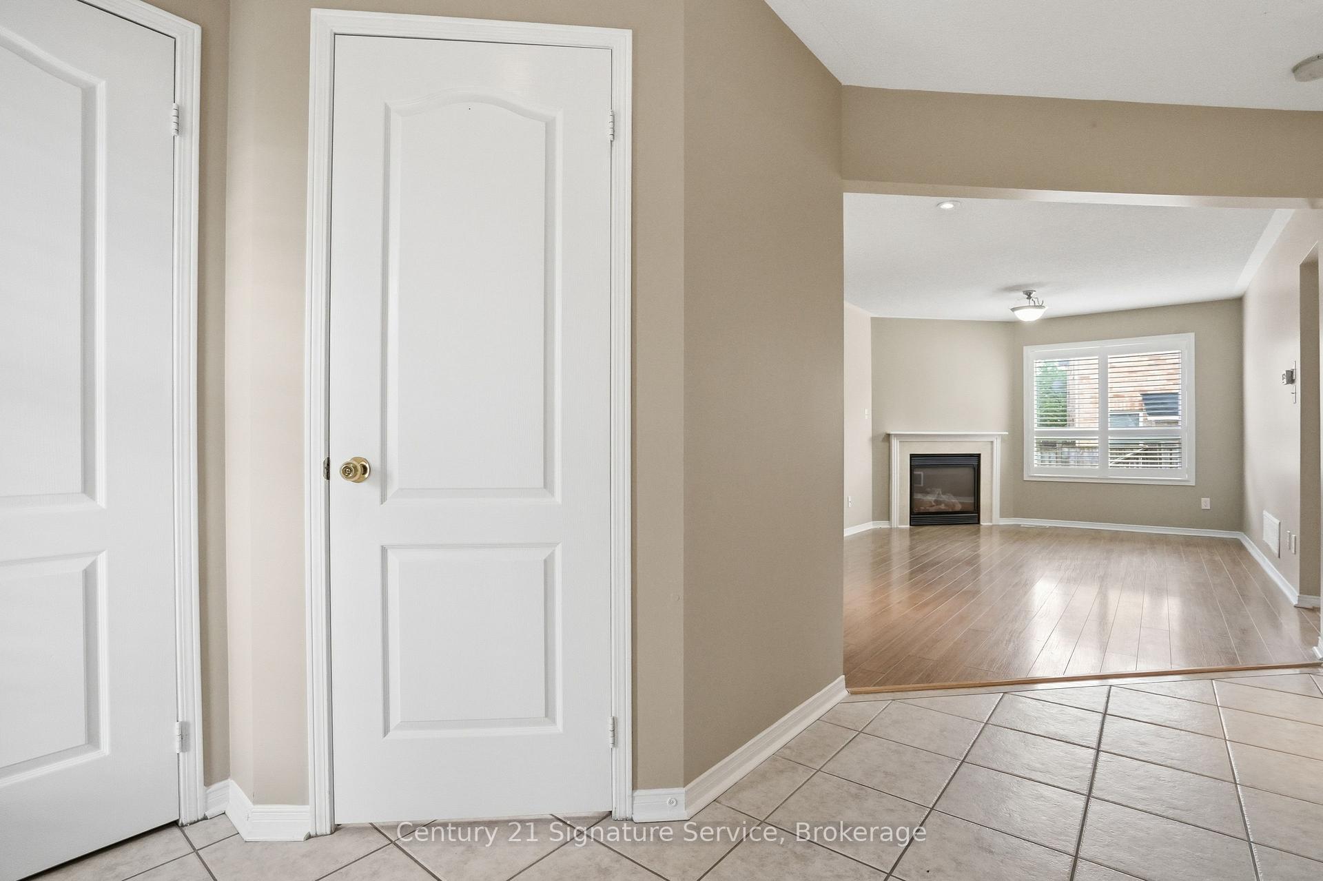 Photo 6 of 4 Cloverlawn Street, Brampton, Fletcher's Meadow — HOMEH