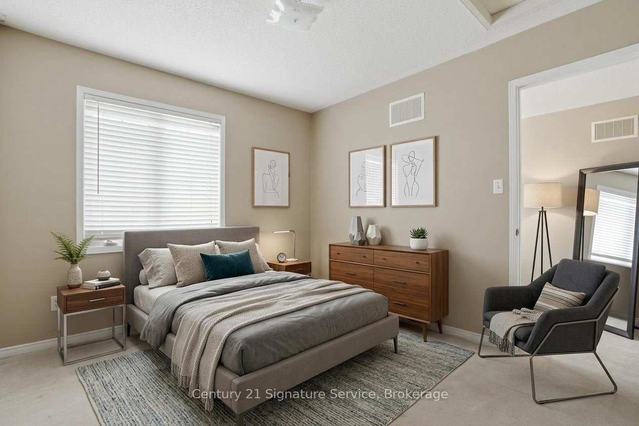 Photo 22 of 4 Cloverlawn Street, Brampton, Fletcher's Meadow — HOMEH