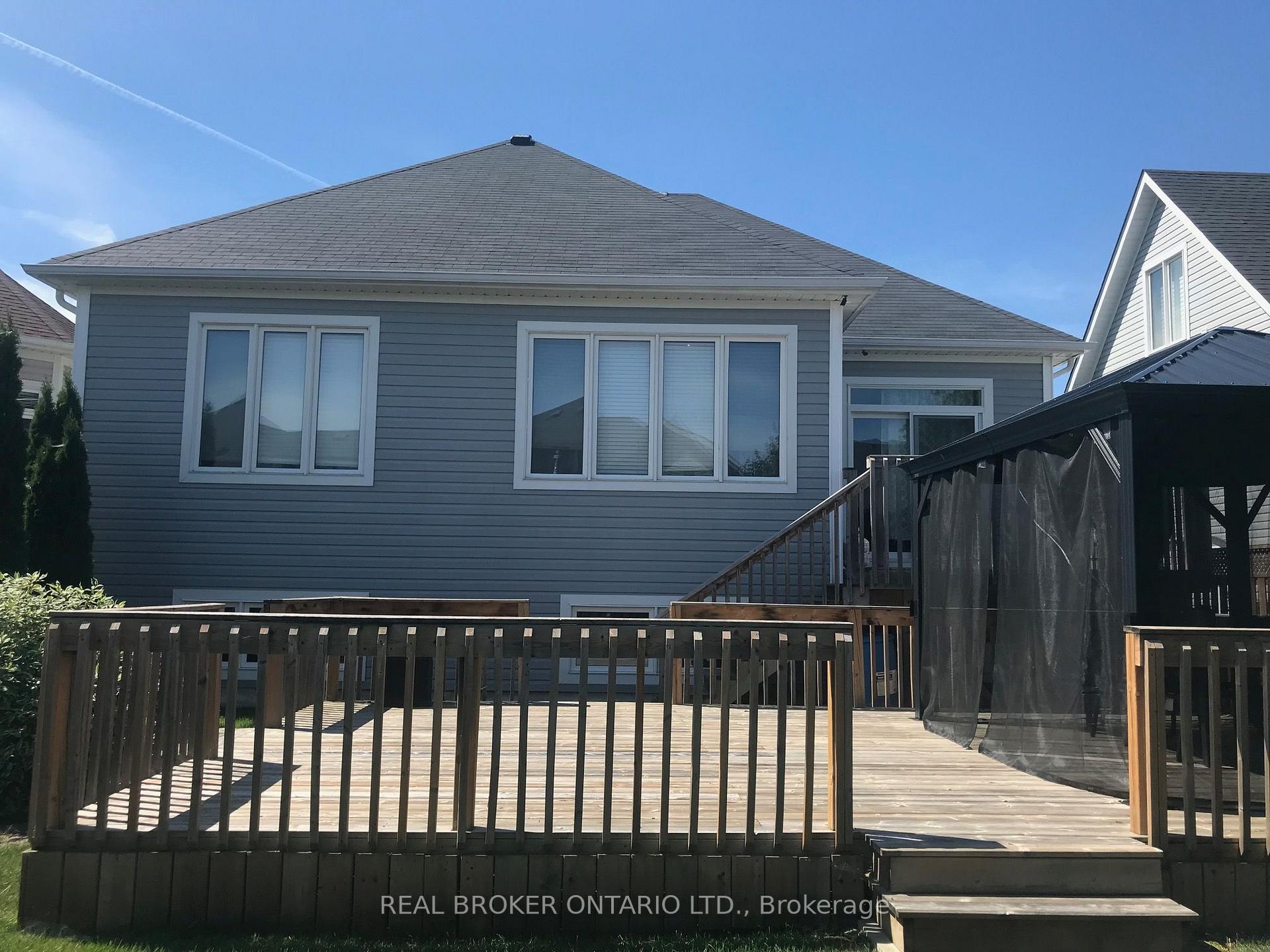 Photo 13 of 15 Leeward Circle, Wasaga Beach — HOMEH