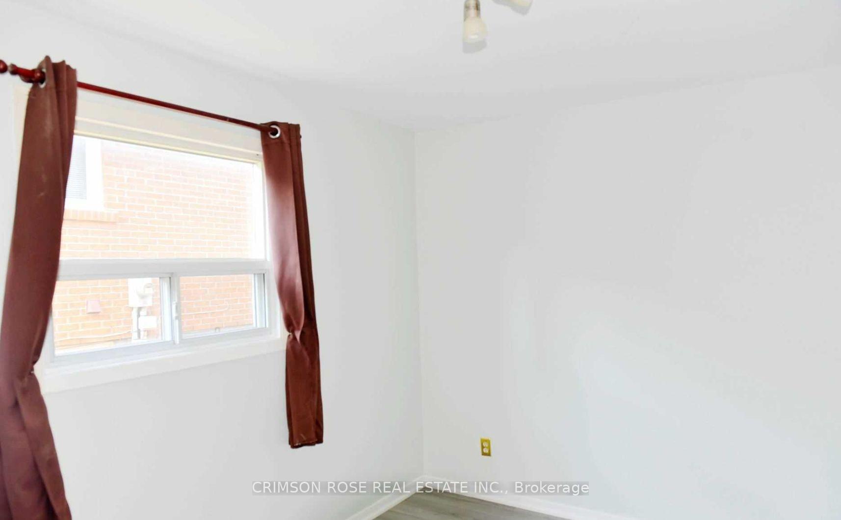 Photo 8 of Unit Main Floor, 481 Fergo Avenue, Mississauga, Cooksville — HOMEH