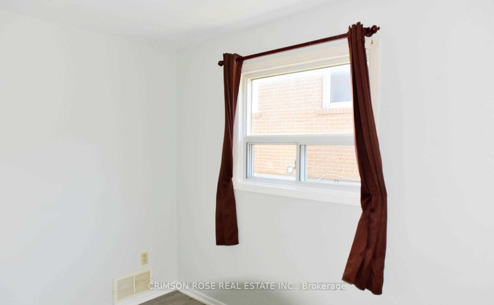 Photo 9 of Unit Main Floor, 481 Fergo Avenue, Mississauga, Cooksville — HOMEH