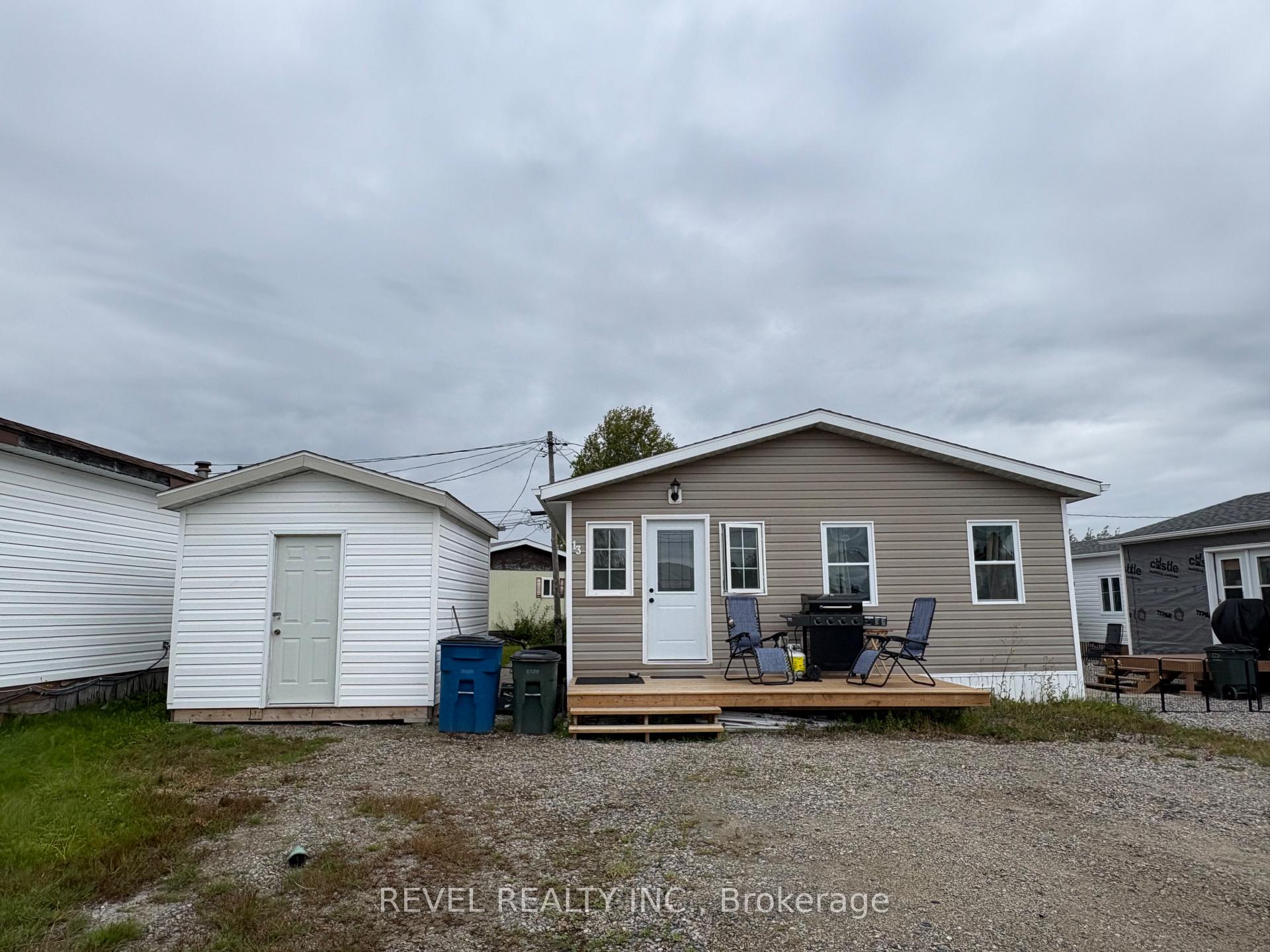 Photo 1 of 13 King Street, Cochrane — HOMEH