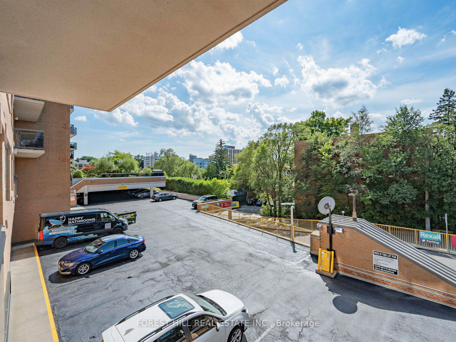 Photo 7 of Unit 302, 1818 Bayview Avenue, Toronto, Mount Pleasant East — HOMEH