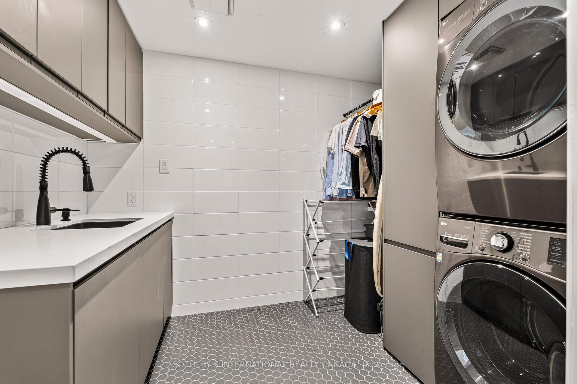Photo 18 of 1572 Dundas Street E, Toronto, South Riverdale — HOMEH