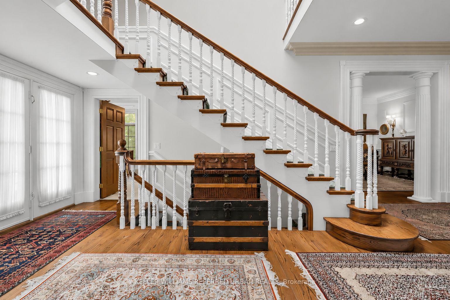 Photo 7 of 44 Cotswold Crescent, North York, St. Andrew-Windfields — HOMEH