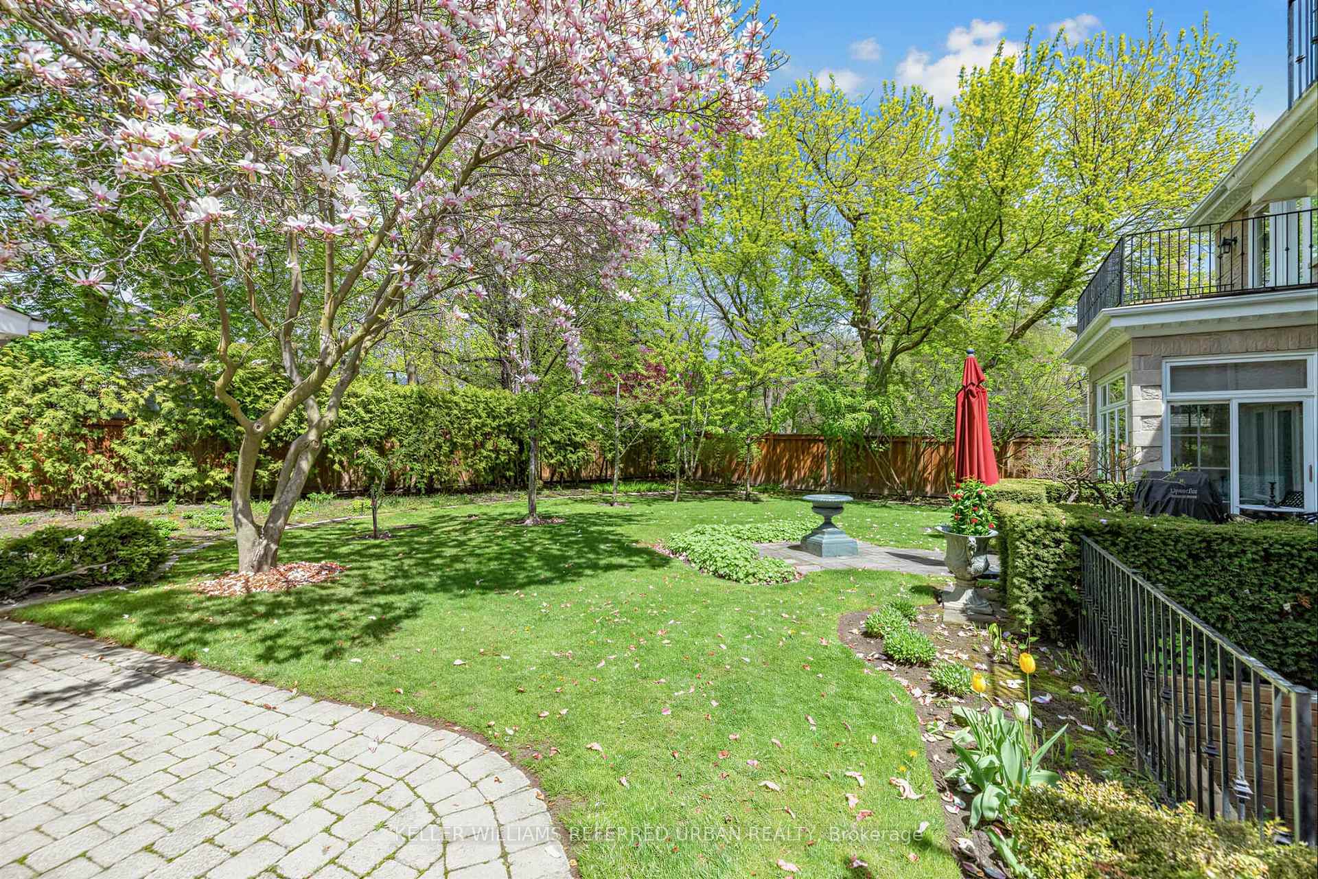 Photo 15 of 44 Cotswold Crescent, North York, St. Andrew-Windfields — HOMEH