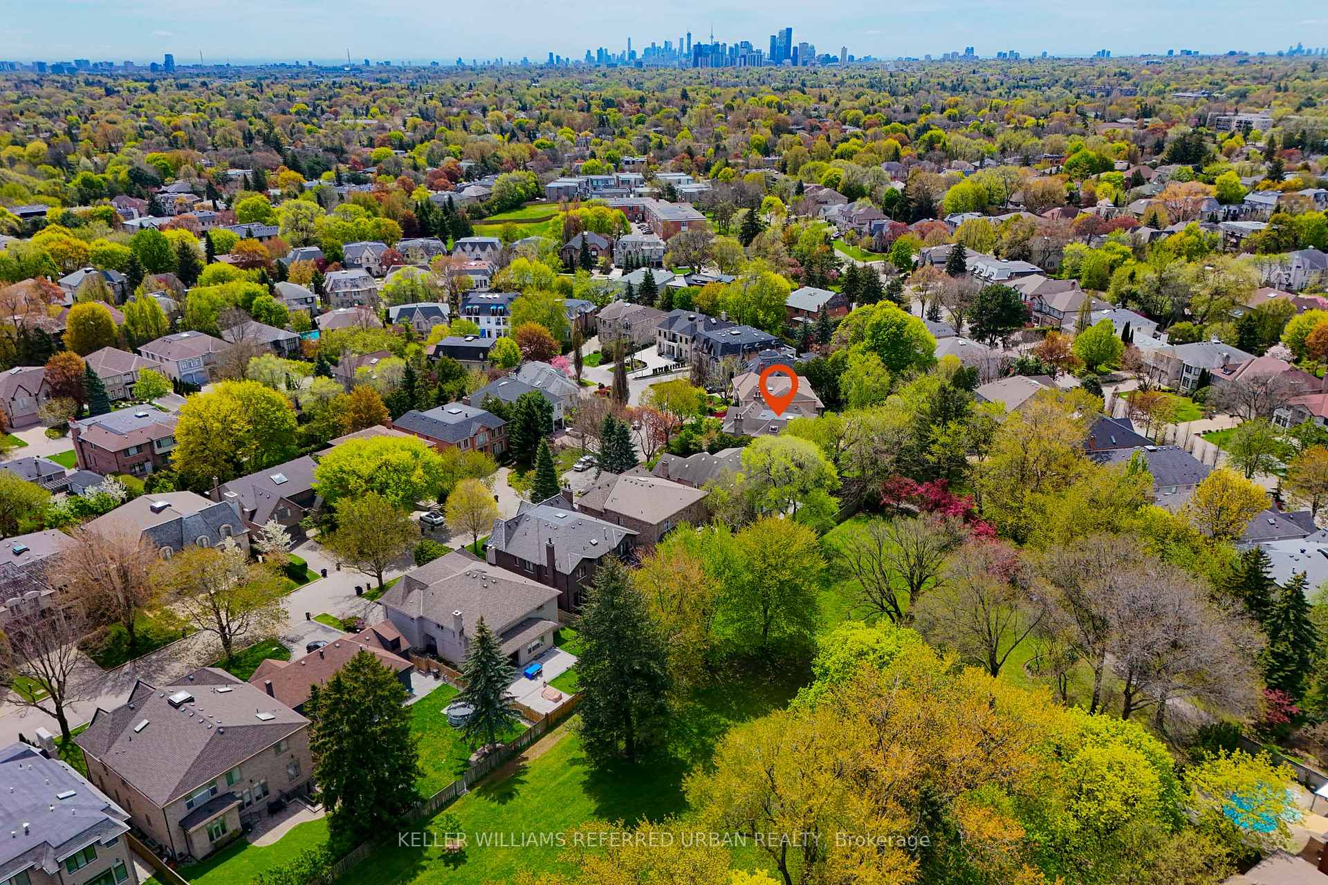 Photo 19 of 44 Cotswold Crescent, North York, St. Andrew-Windfields — HOMEH